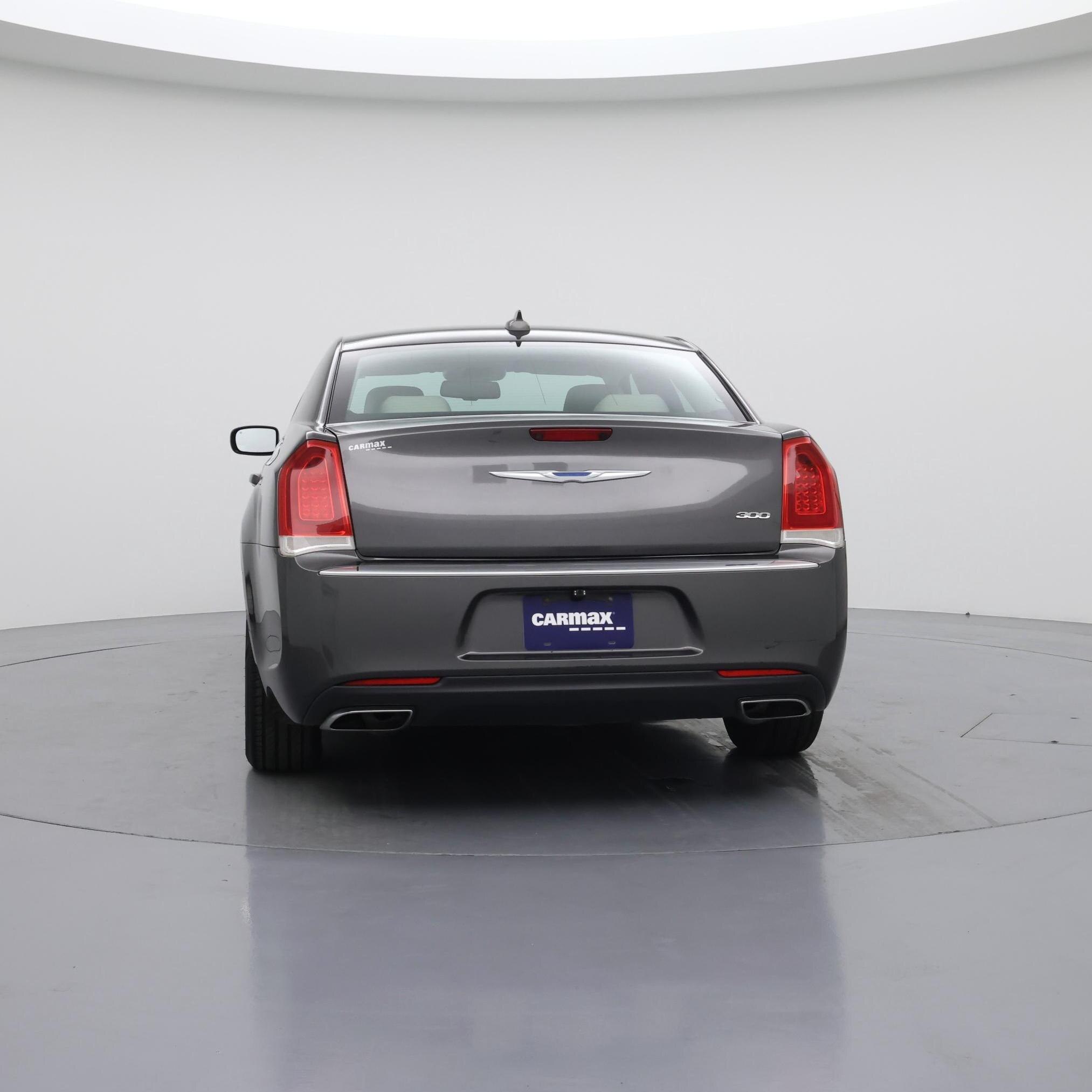 Thumbnail: 2017 Chrysler 300 - 6