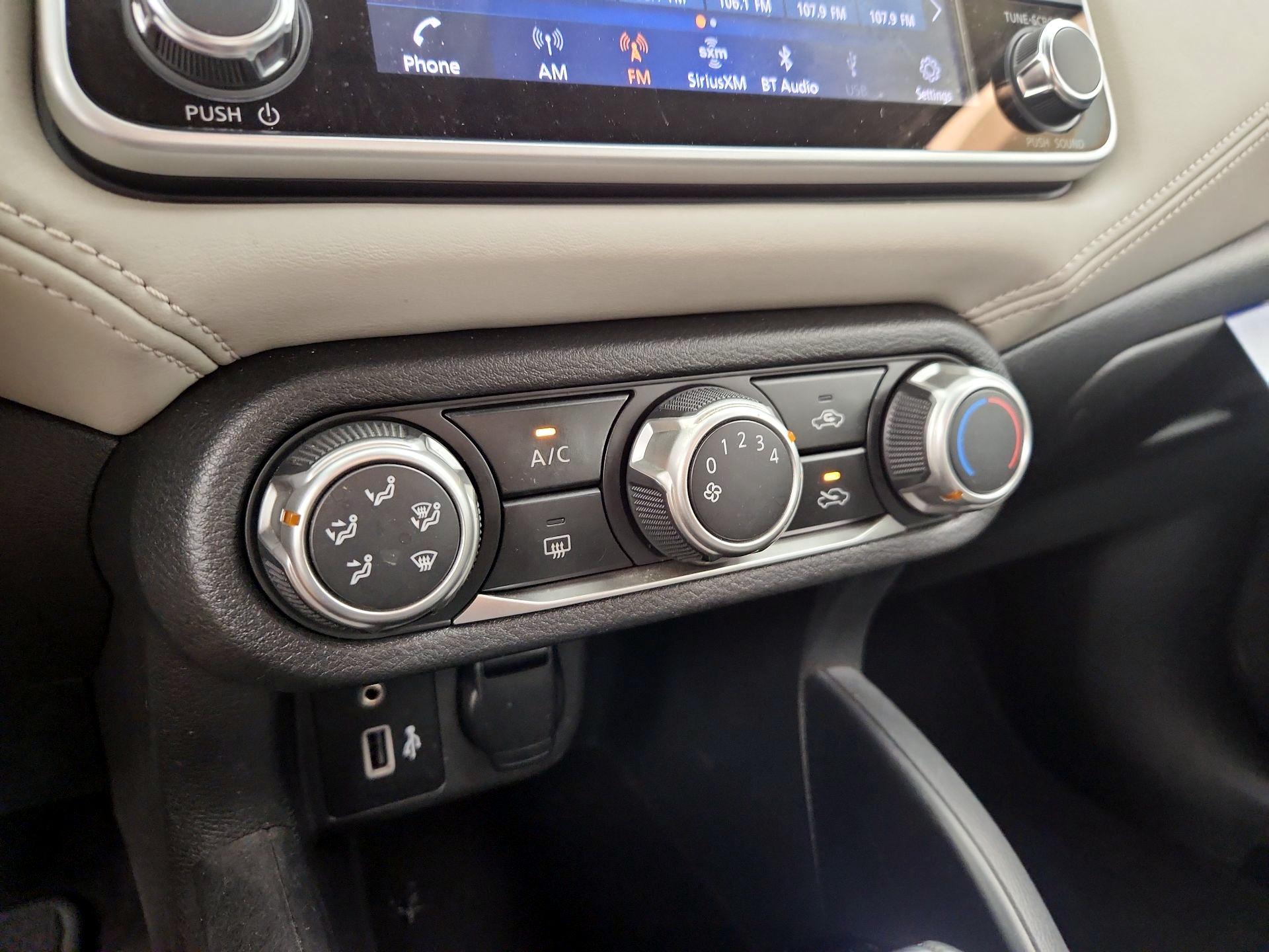 Thumbnail: 2020 Nissan Versa - 15