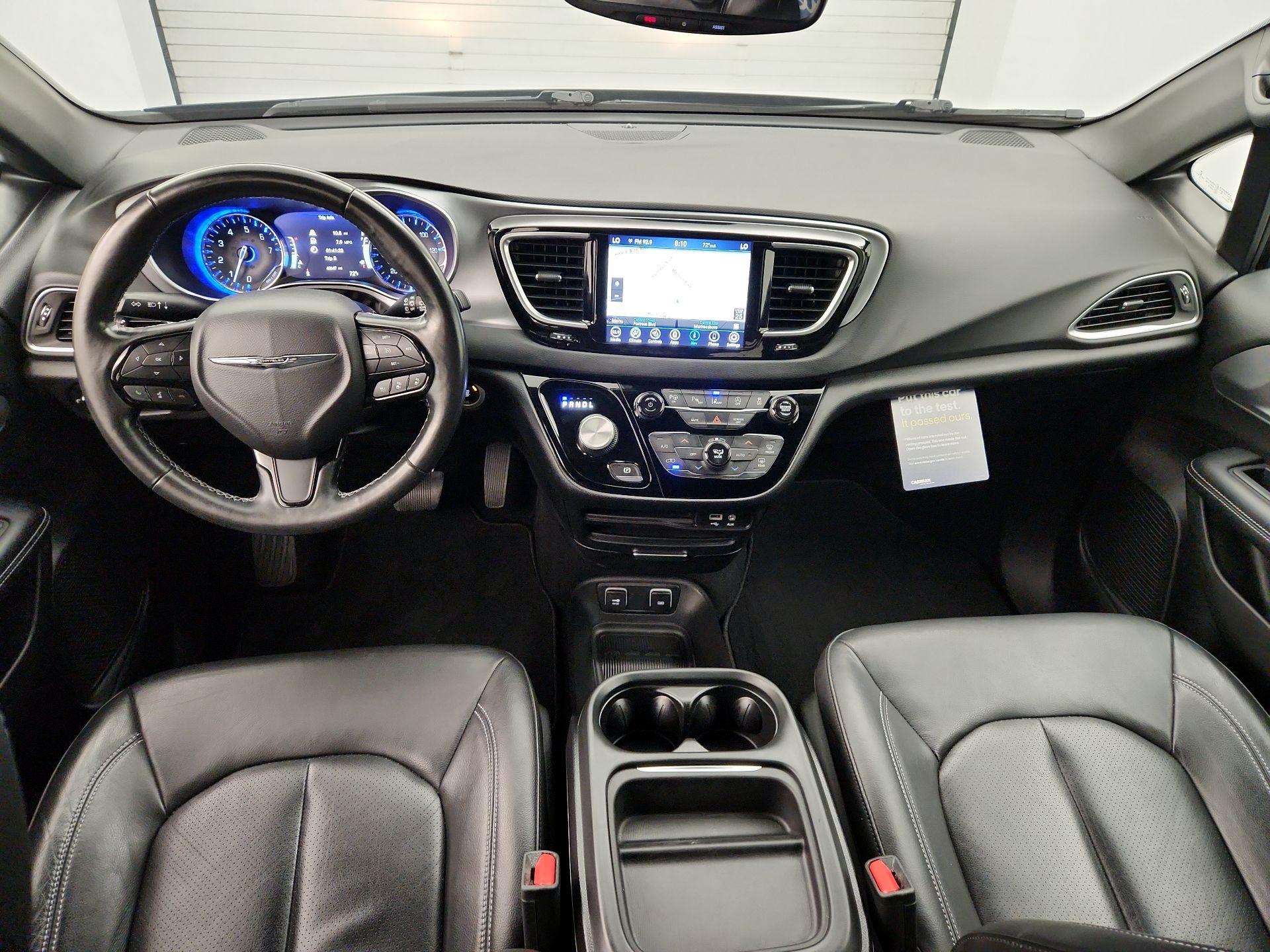 Thumbnail: 2019 Chrysler Pacifica - 9