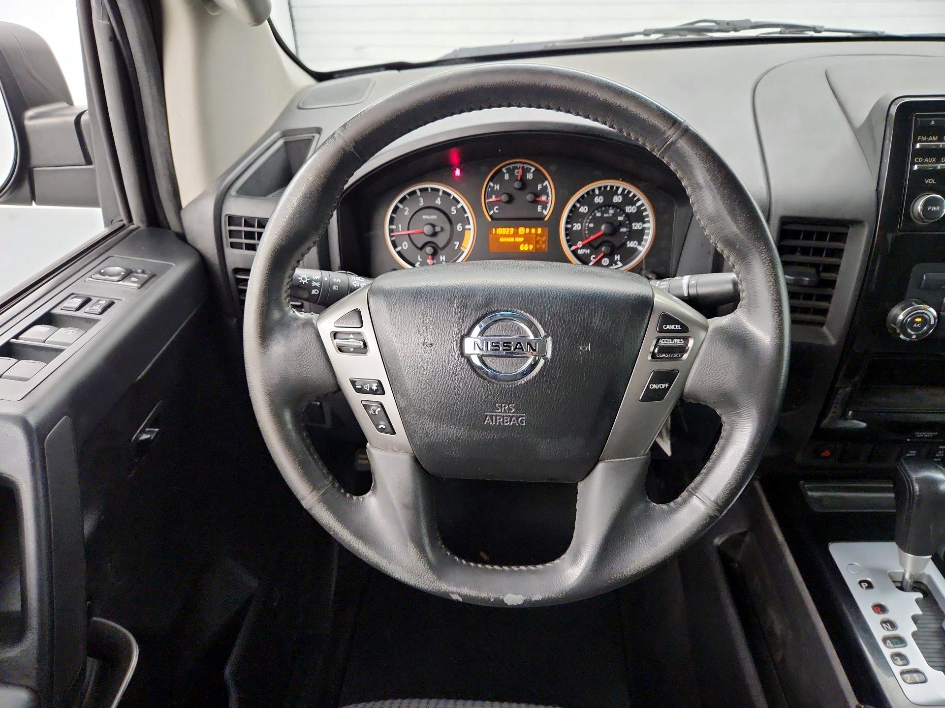 Thumbnail: 2014 Nissan Titan - 10