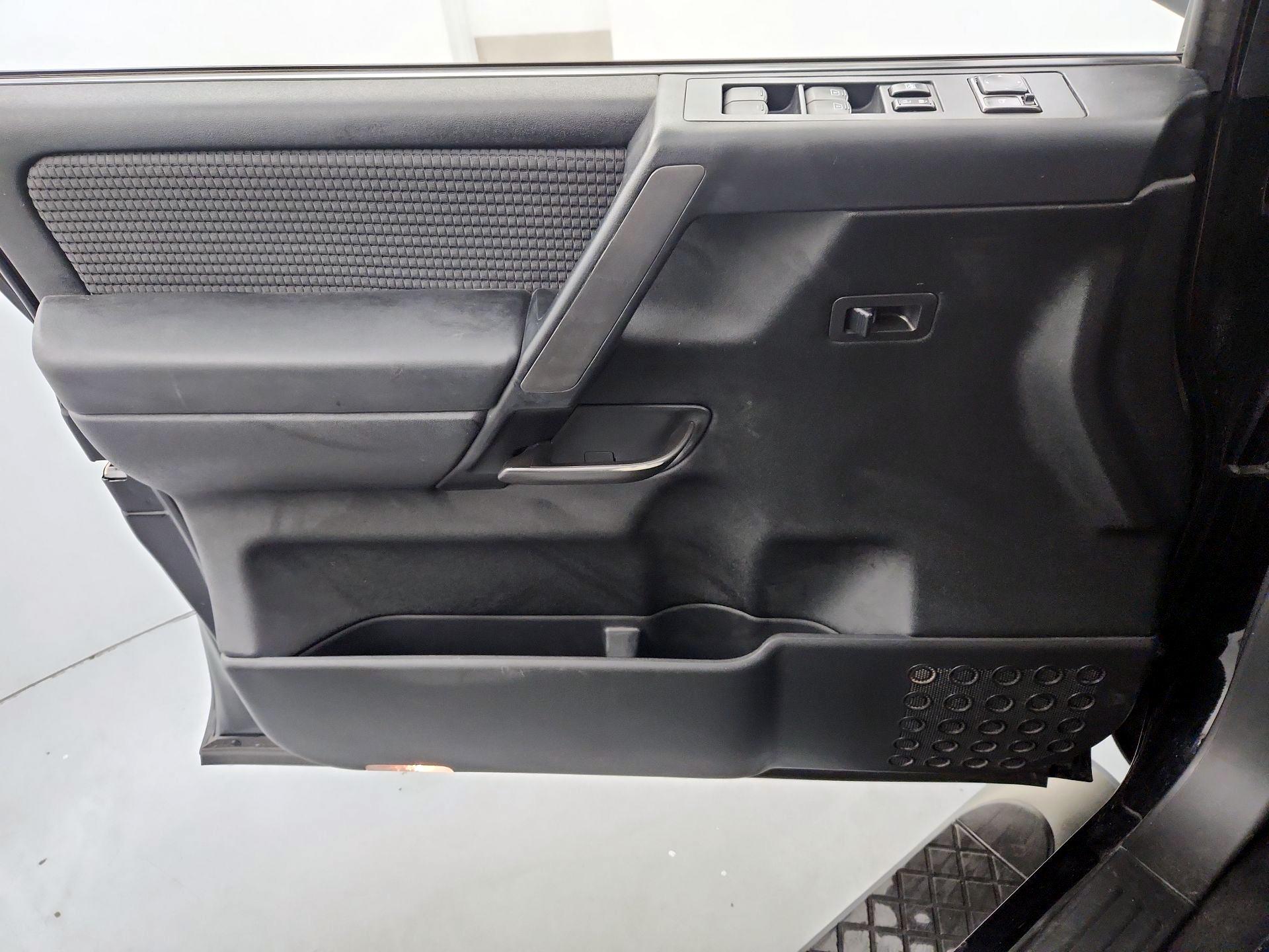 Thumbnail: 2014 Nissan Titan - 12