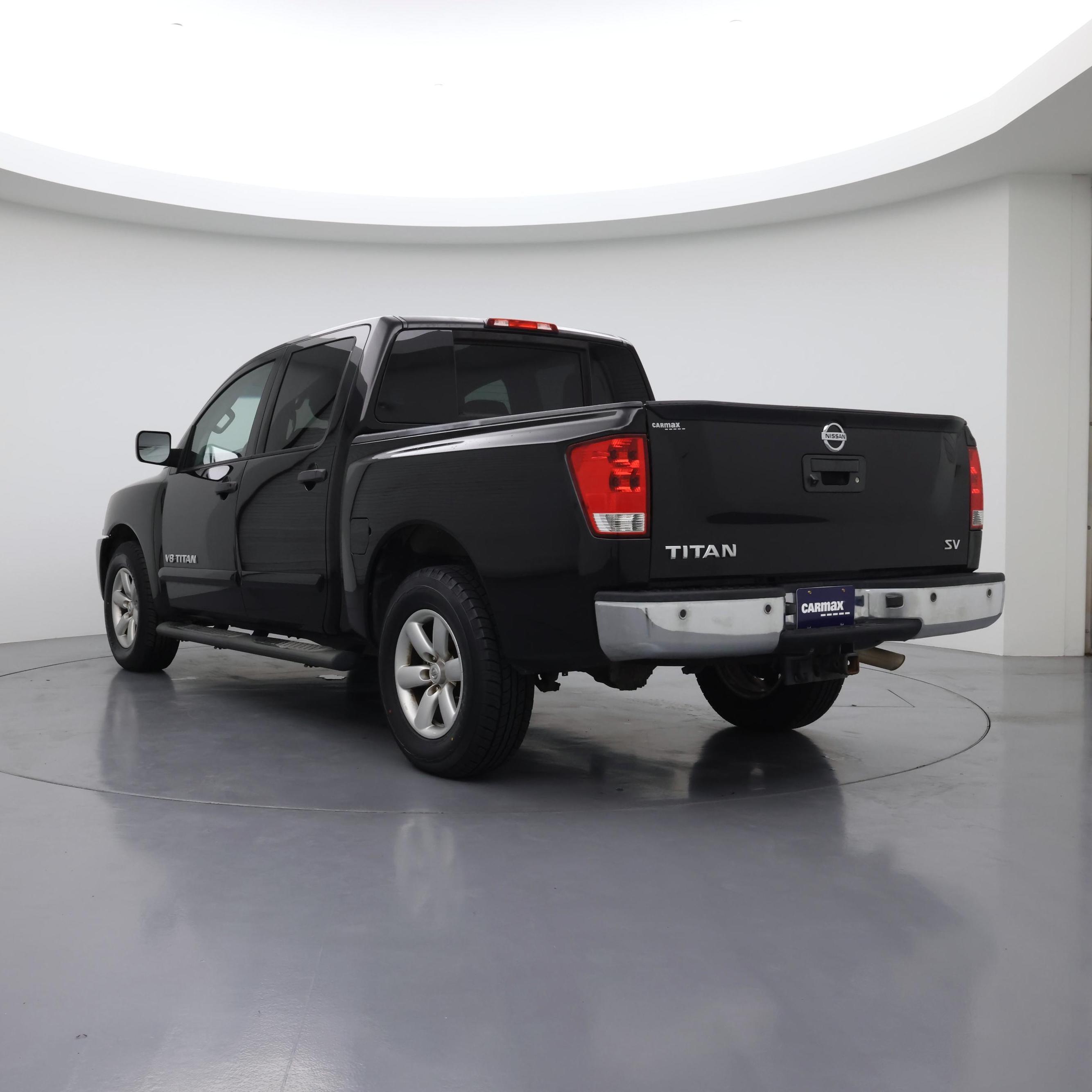 Thumbnail: 2014 Nissan Titan - 2