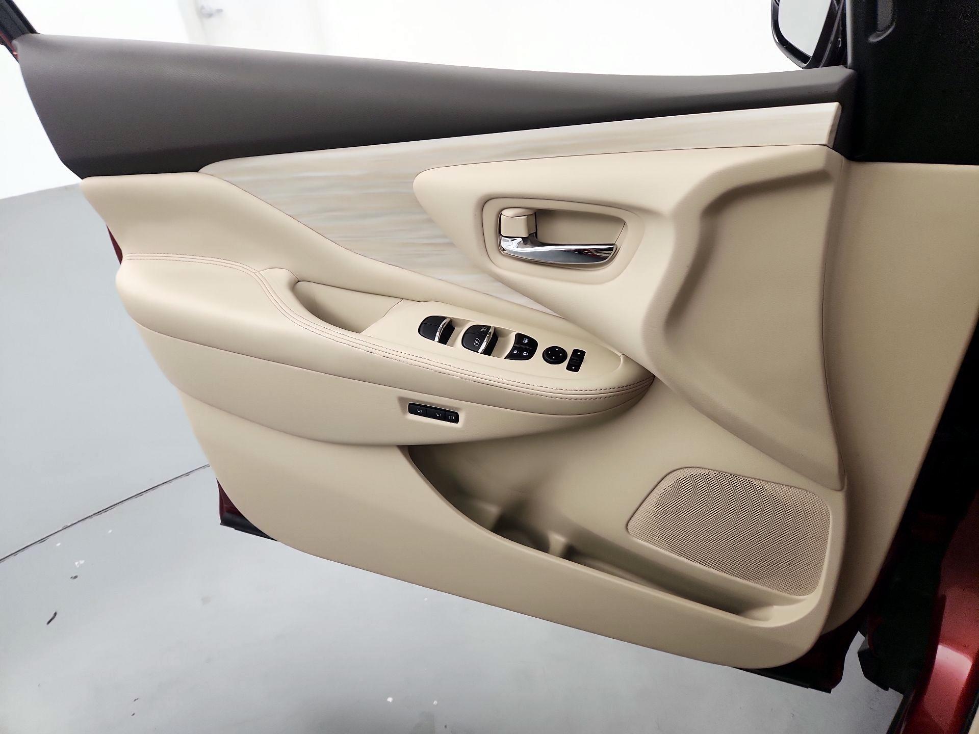 Thumbnail: 2015 Nissan Murano - 12