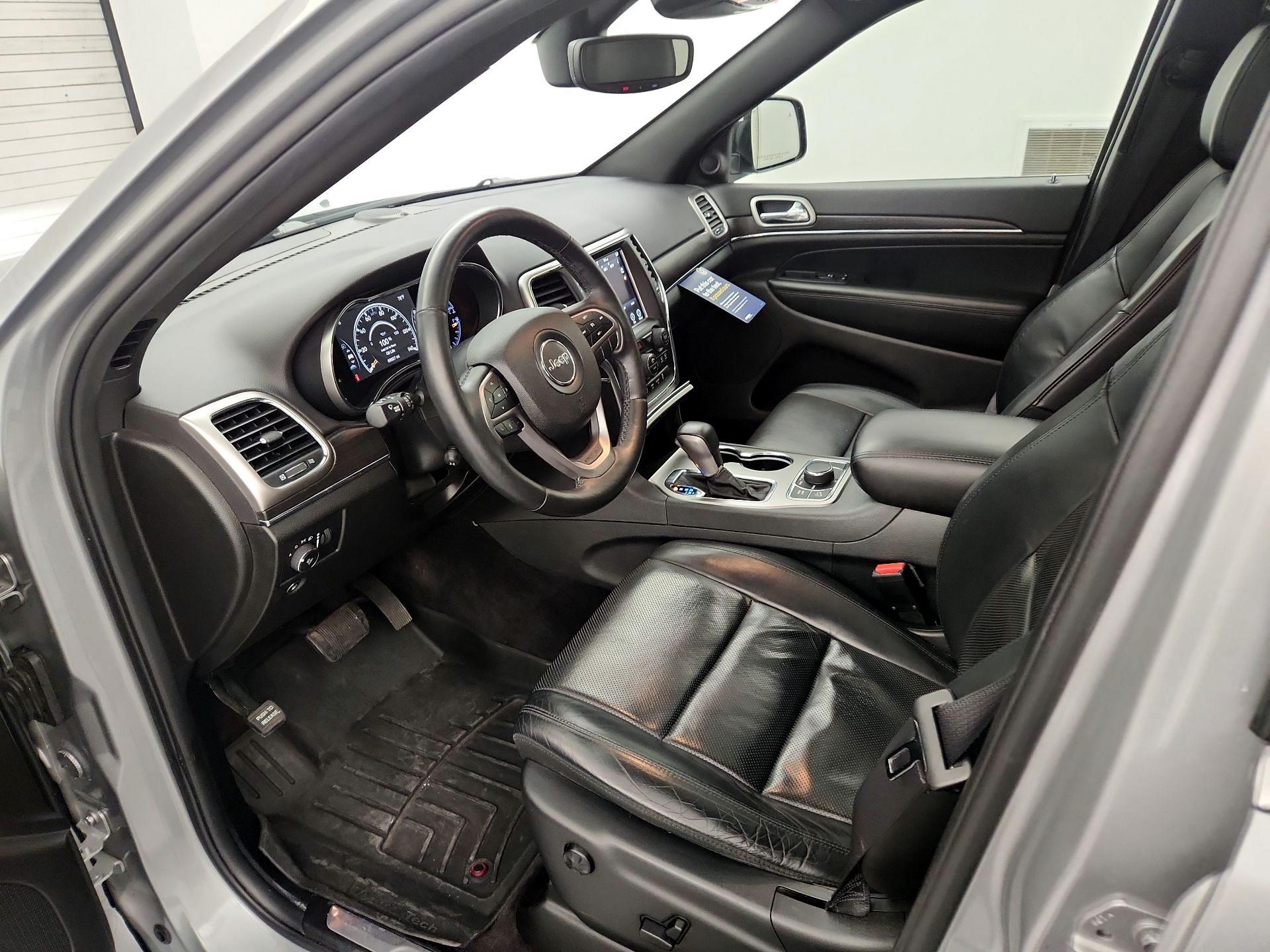 Thumbnail: 2018 Jeep Grand Cherokee - 11