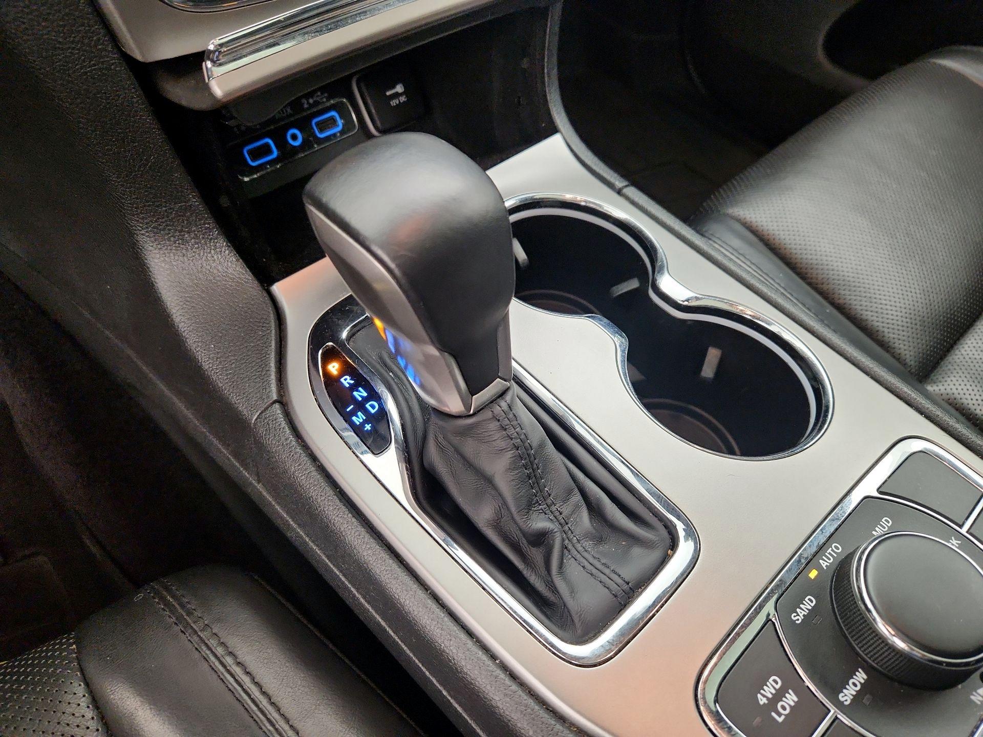 Thumbnail: 2018 Jeep Grand Cherokee - 17