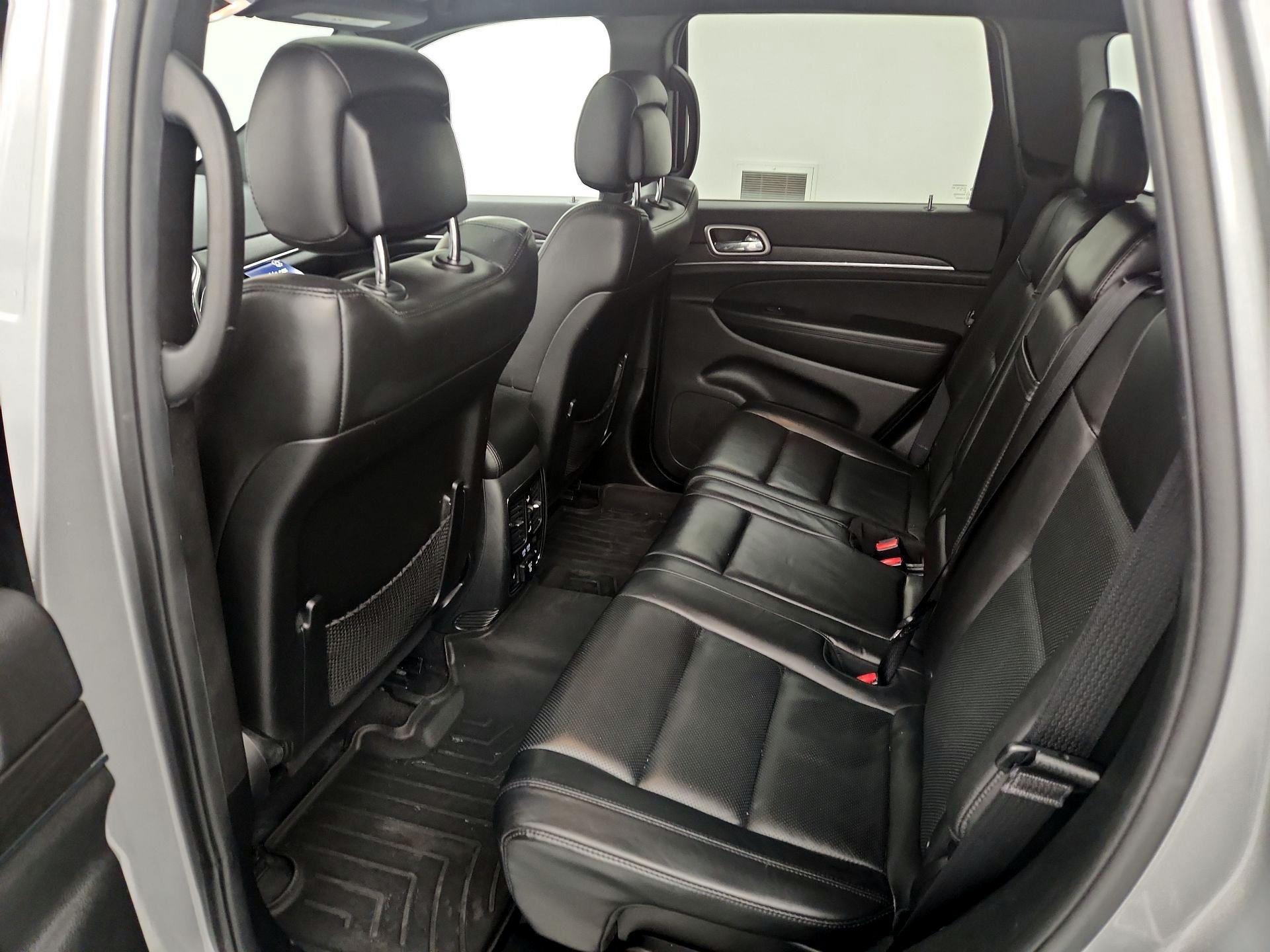 Thumbnail: 2018 Jeep Grand Cherokee - 20