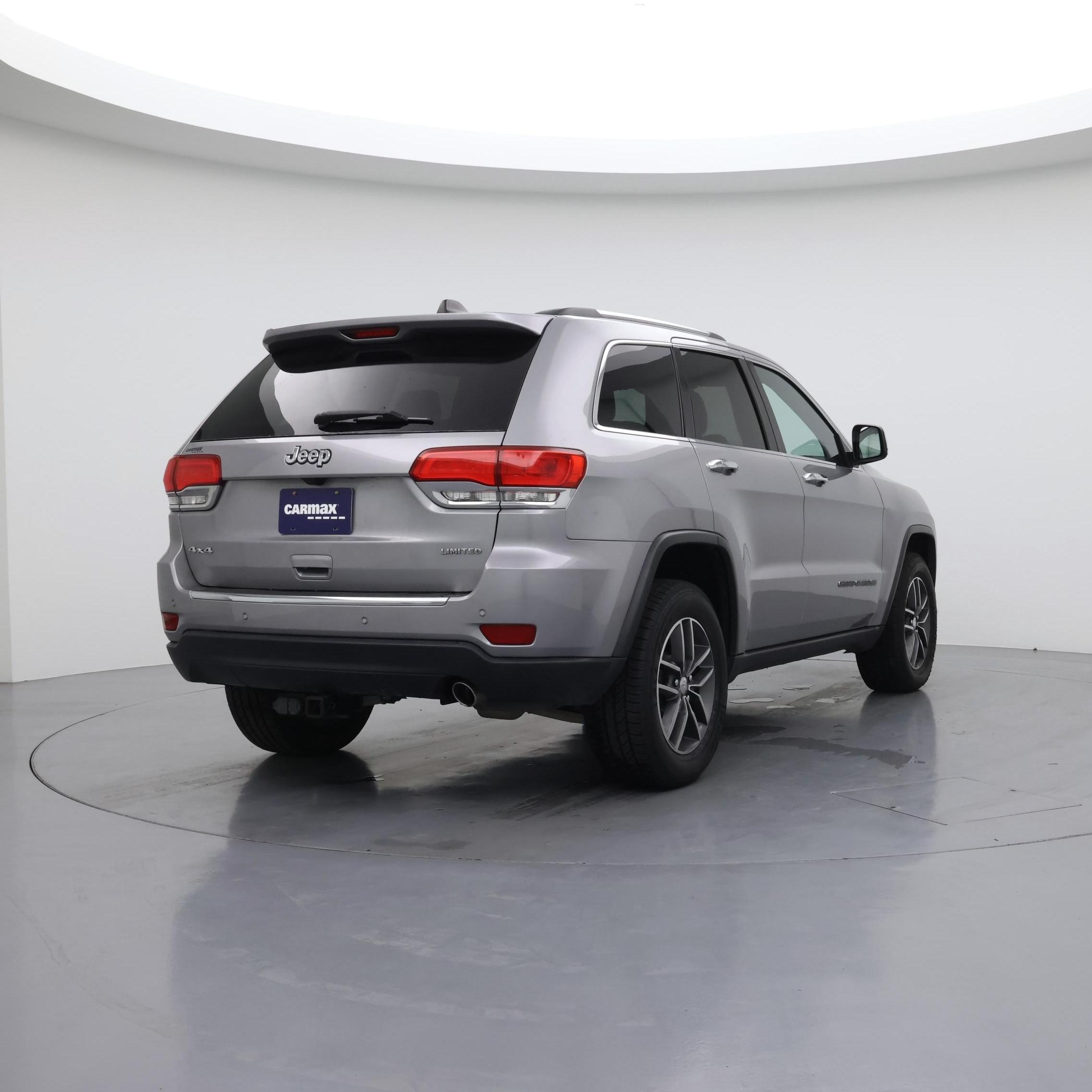 Thumbnail: 2018 Jeep Grand Cherokee - 8
