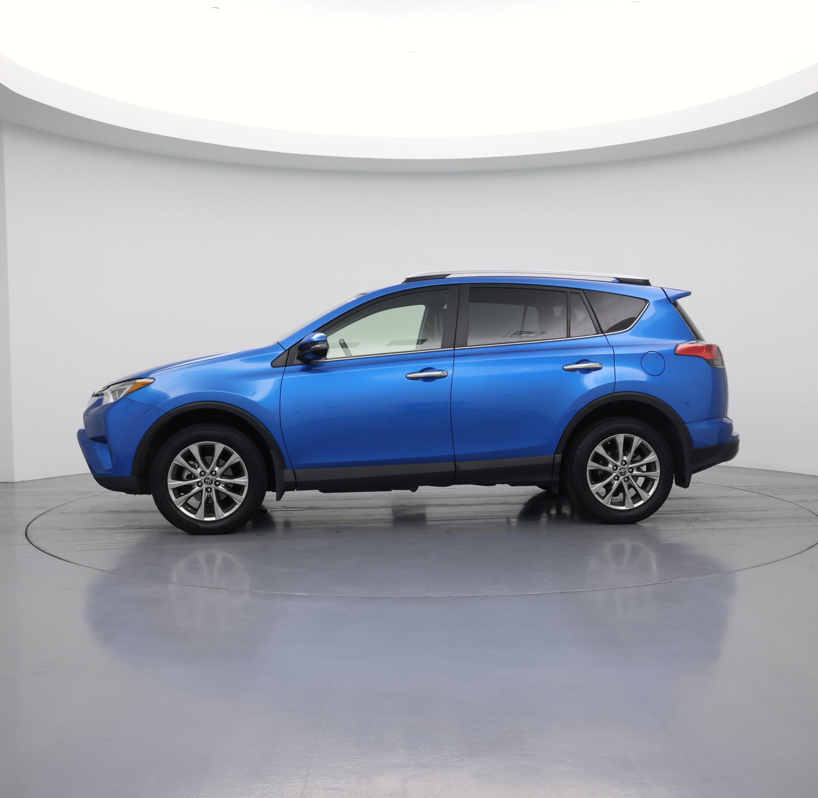 Thumbnail: 2016 Toyota RAV4 - 3