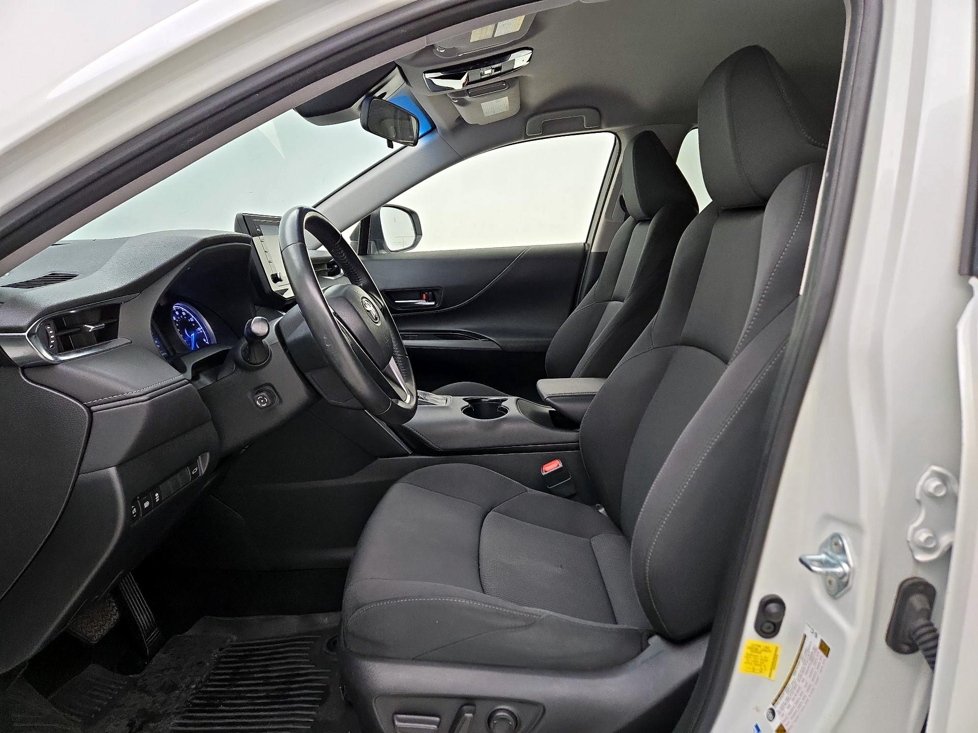 Thumbnail: 2022 Toyota Venza - 11