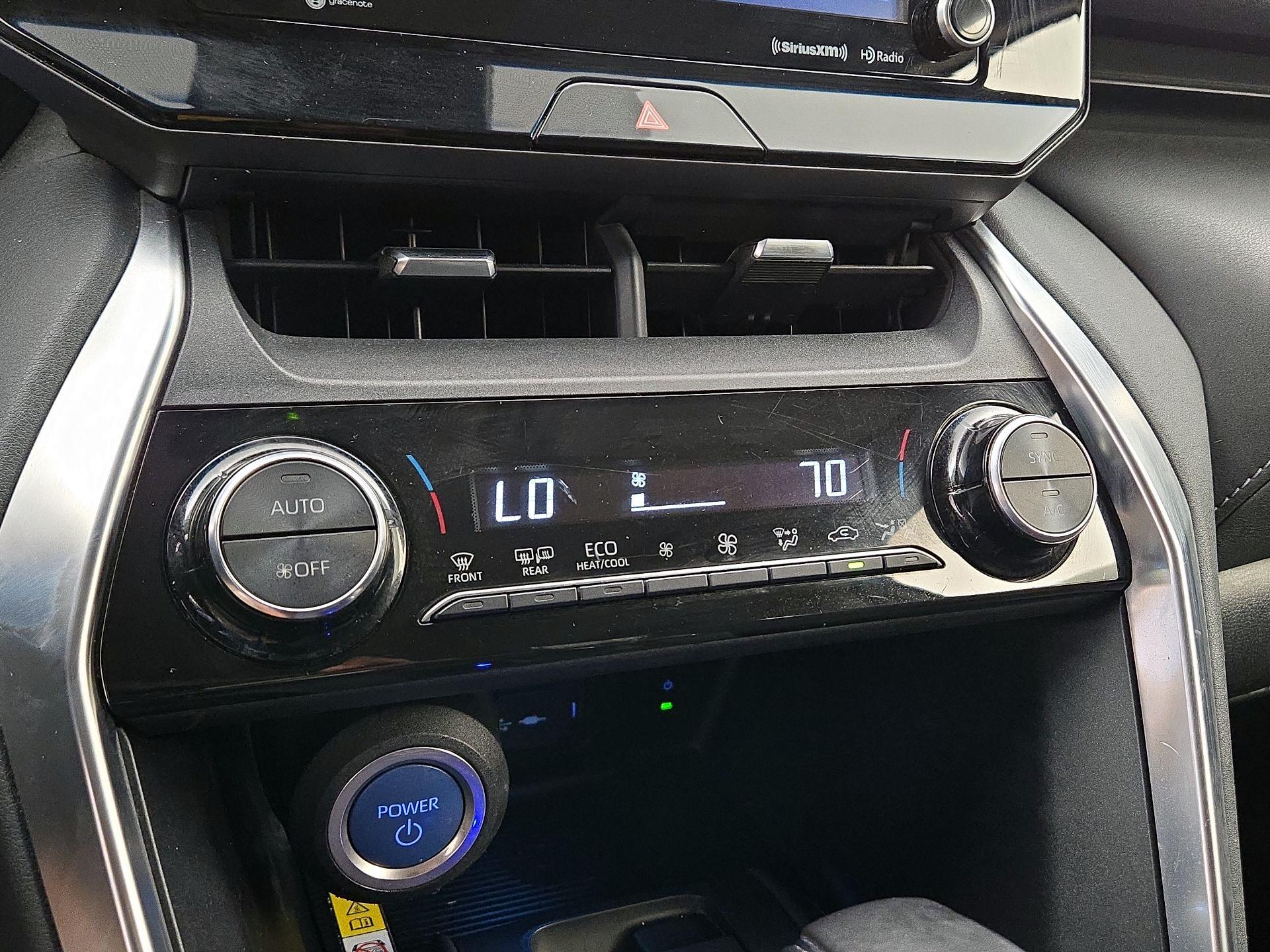 Thumbnail: 2022 Toyota Venza - 16