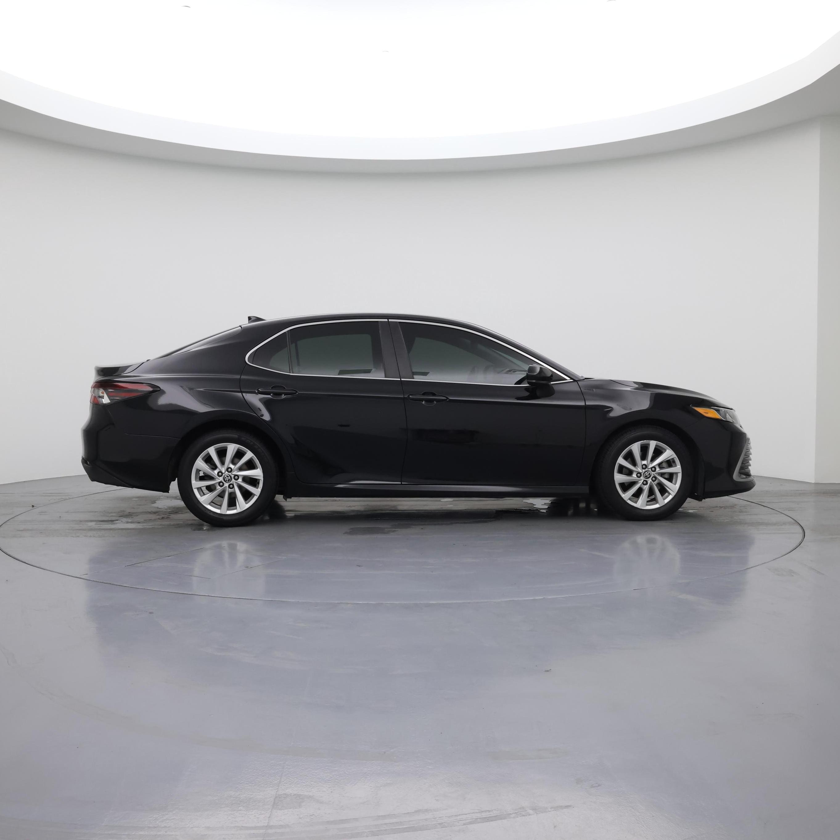 Thumbnail: 2021 Toyota Camry - 7