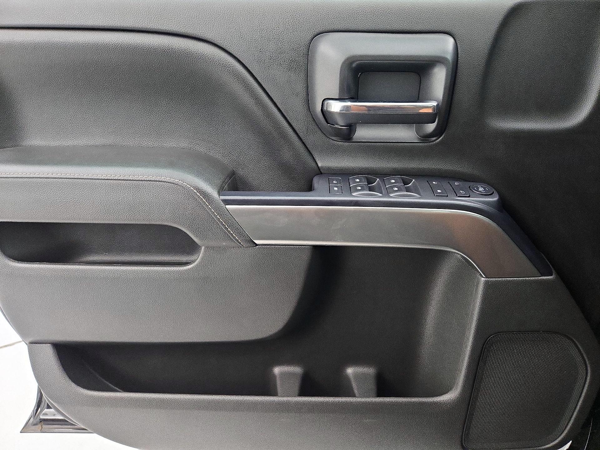 Thumbnail: 2015 Chevrolet Silverado 1500 - 12