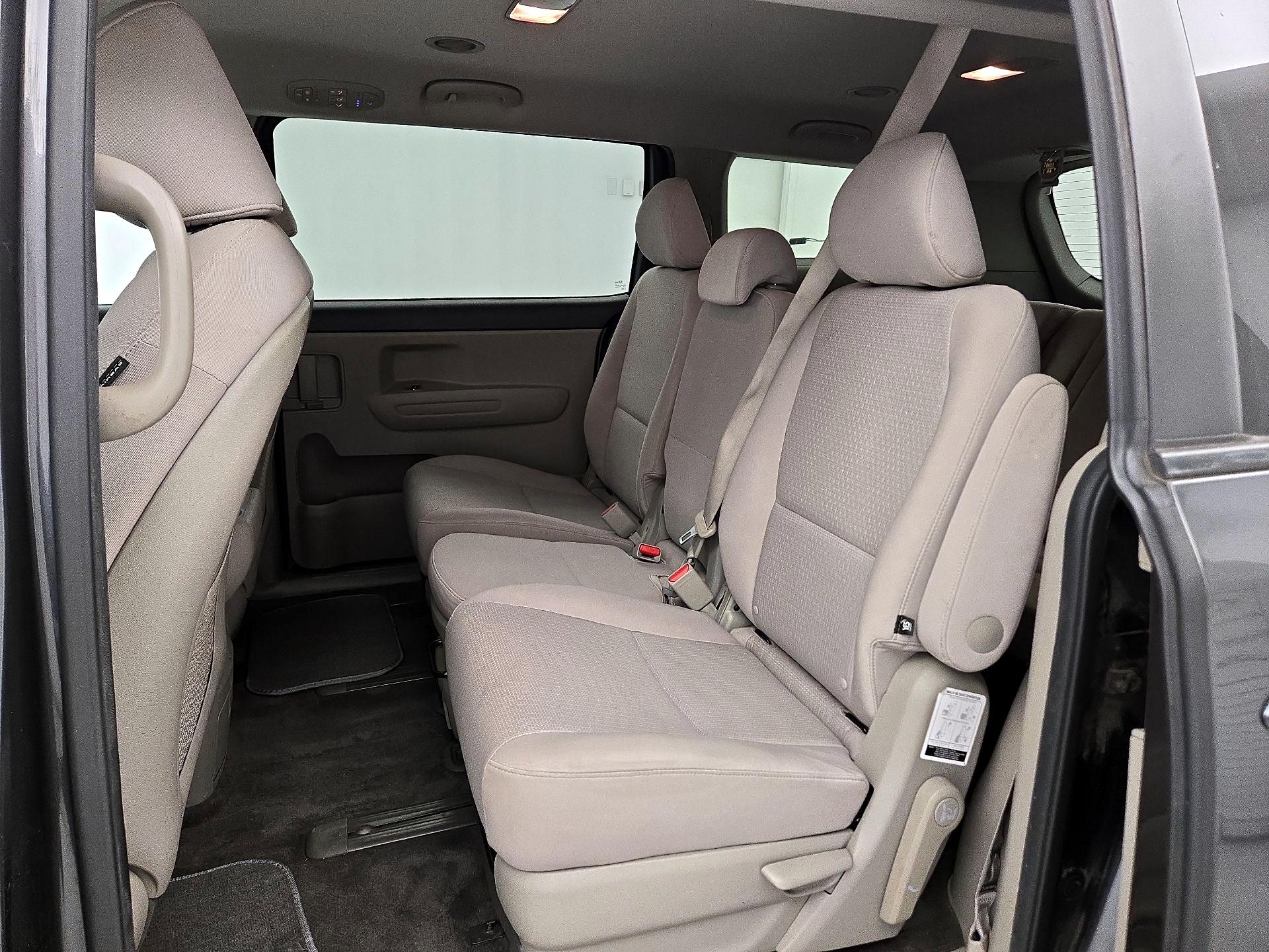 Thumbnail: 2018 Kia Sedona - 19