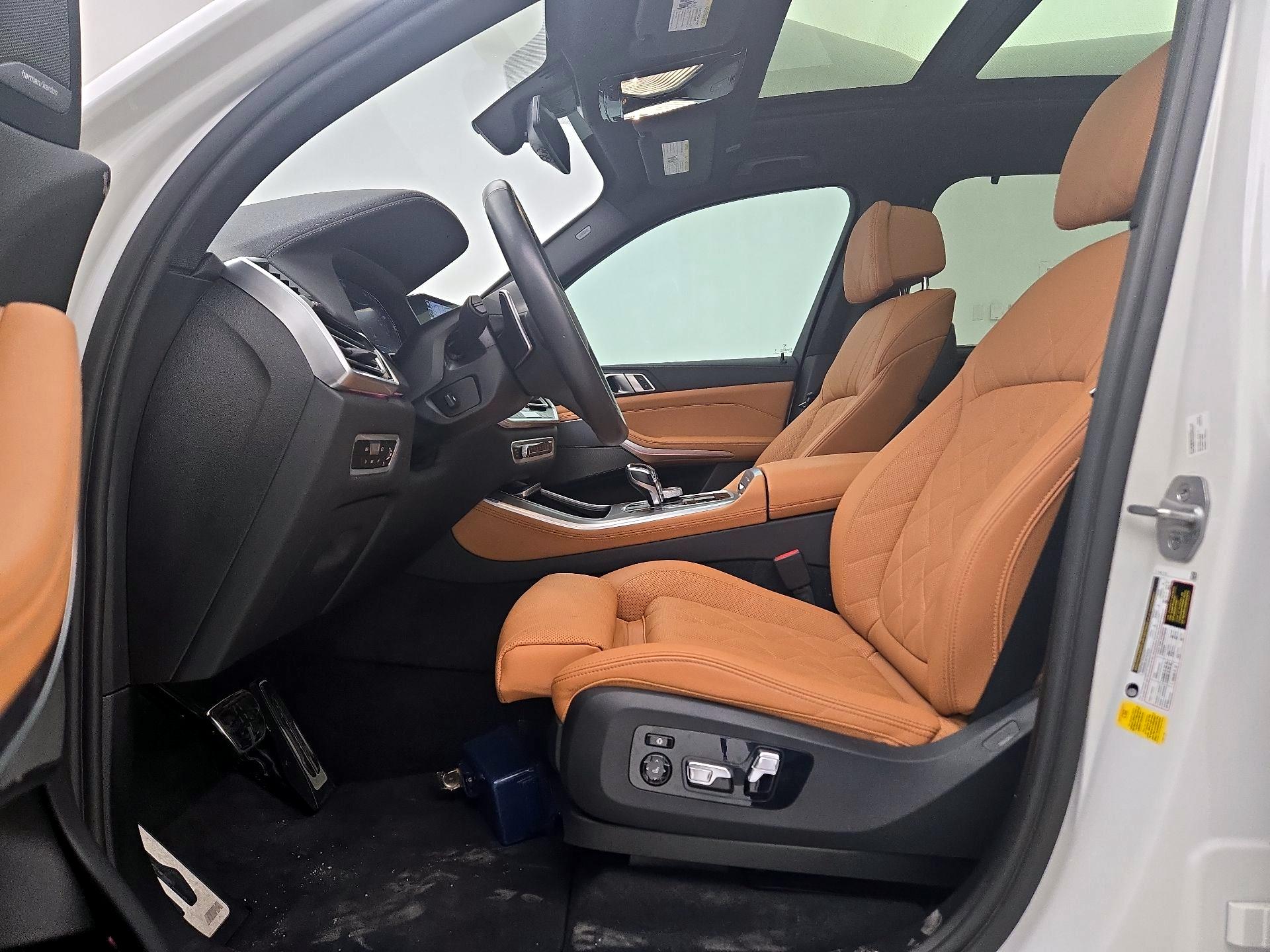 Thumbnail: 2023 BMW X5 - 11
