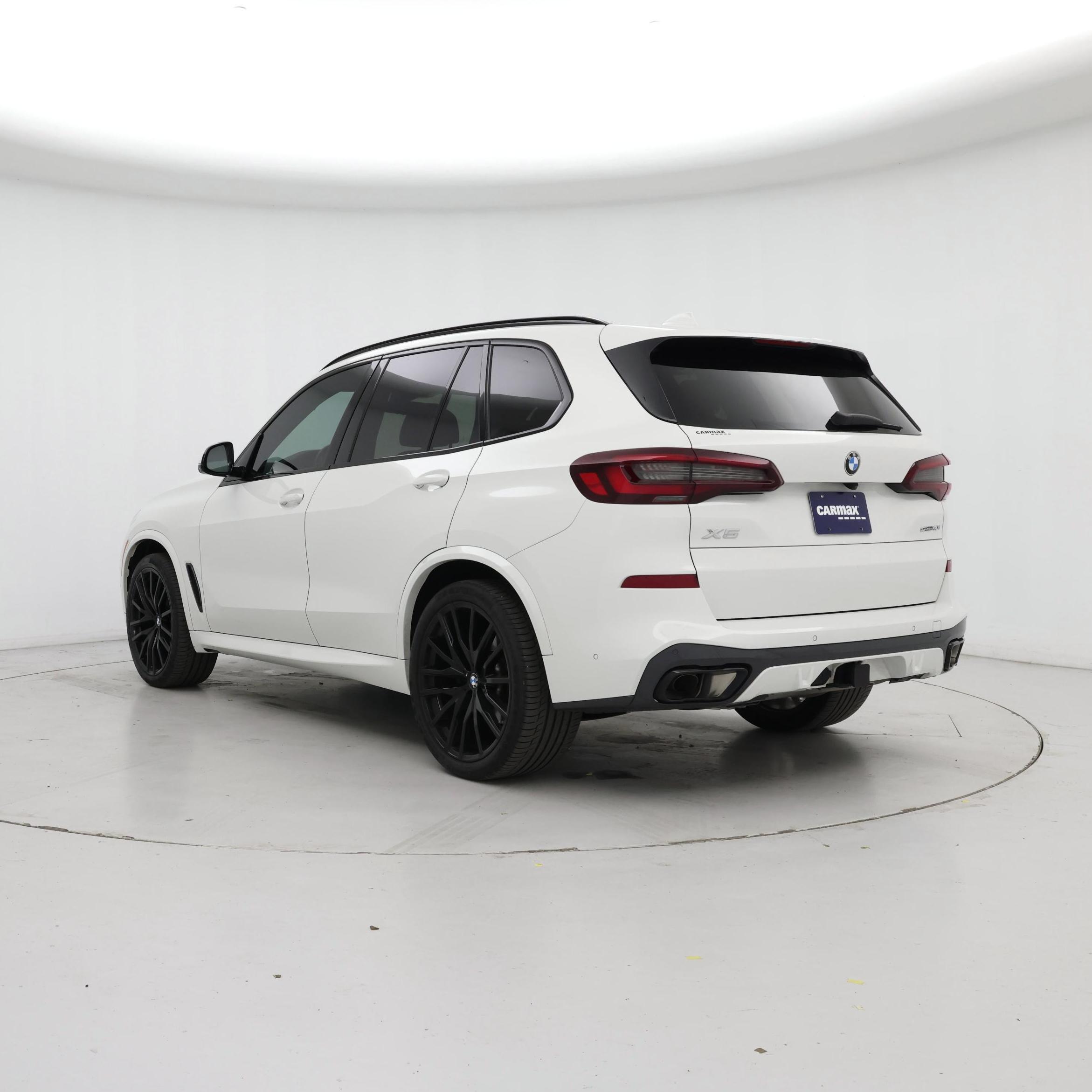 Thumbnail: 2023 BMW X5 - 2