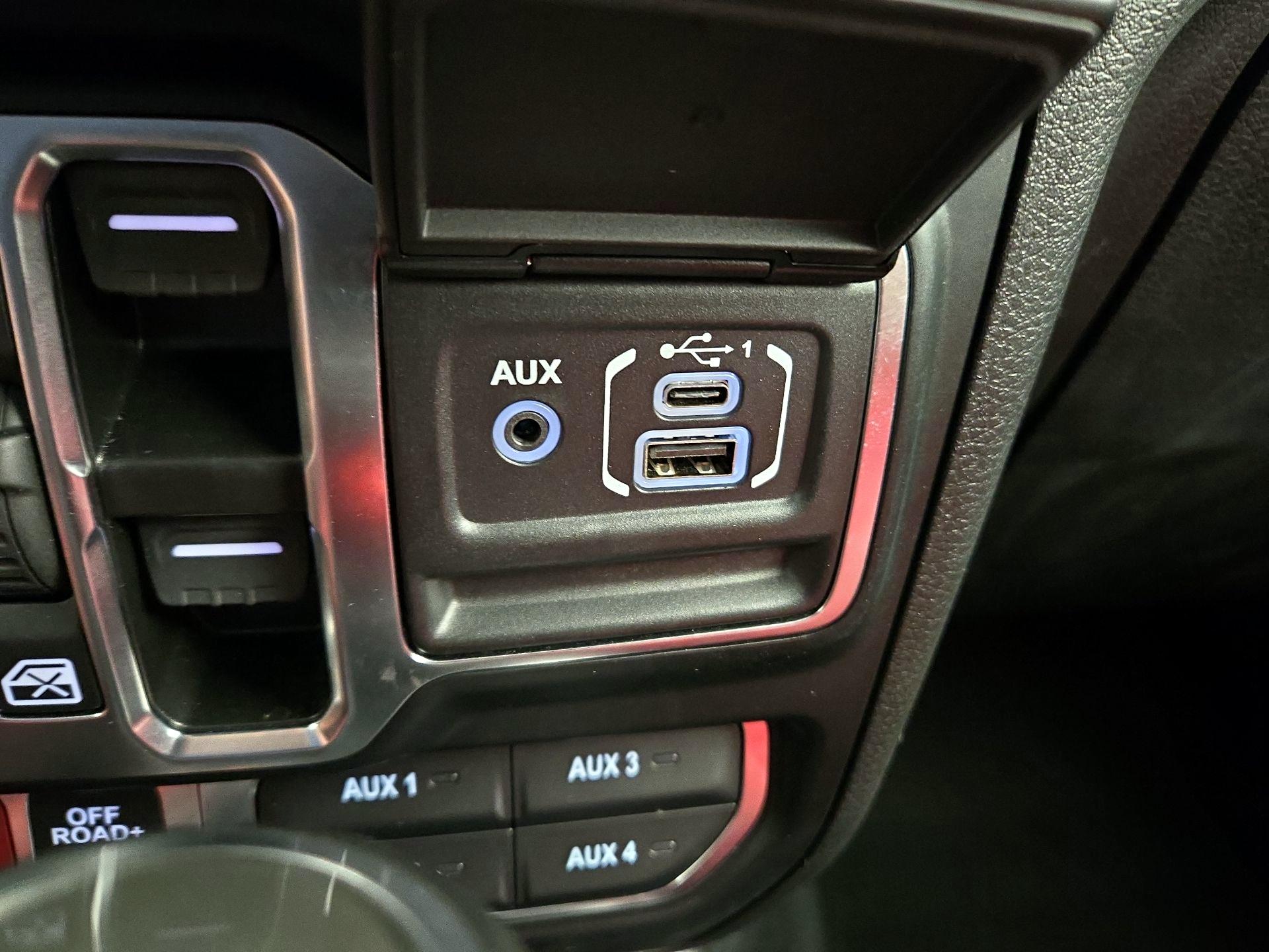 Thumbnail: 2024 Jeep Wrangler - 19