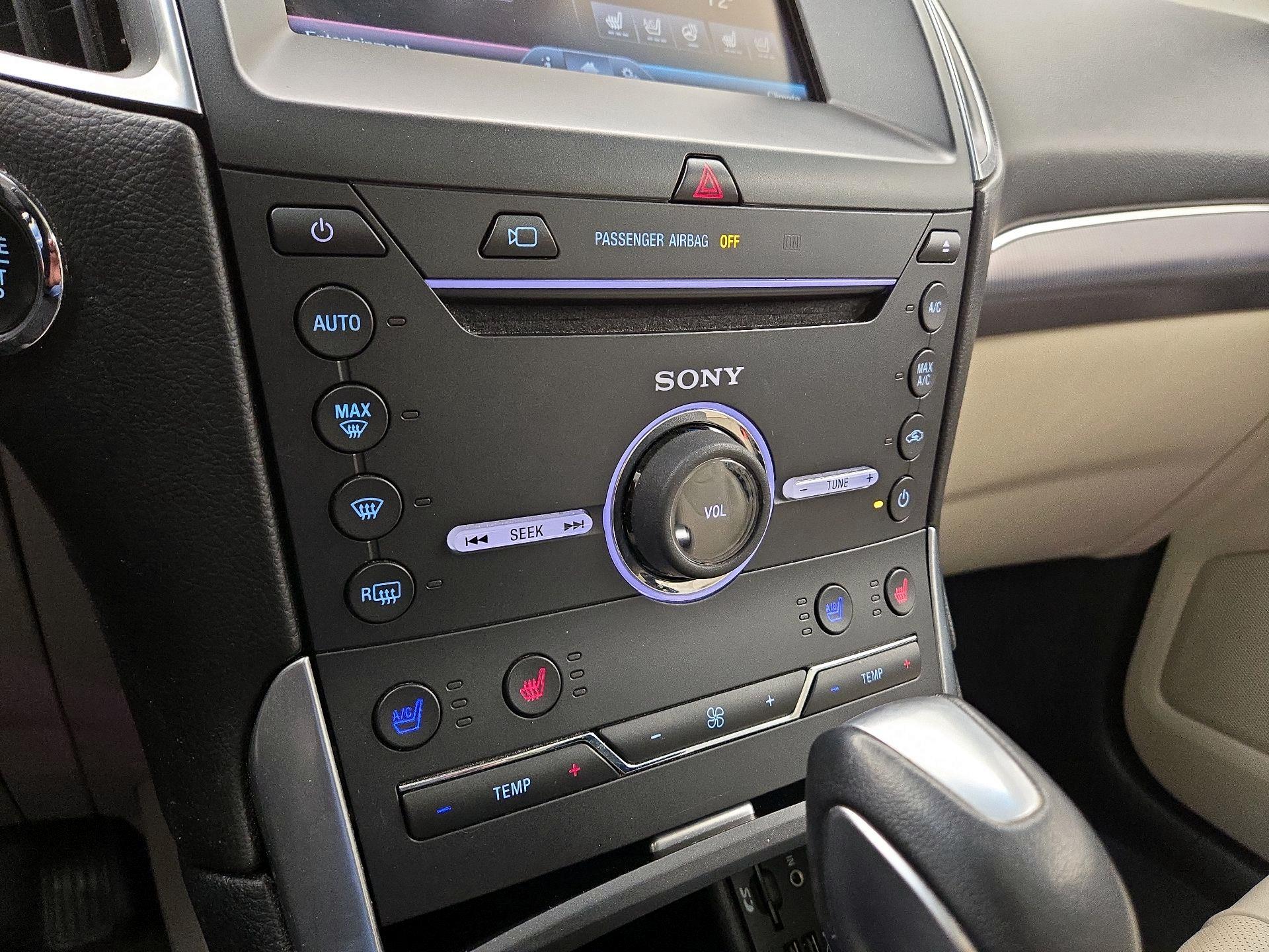 Thumbnail: 2015 Ford Edge - 17