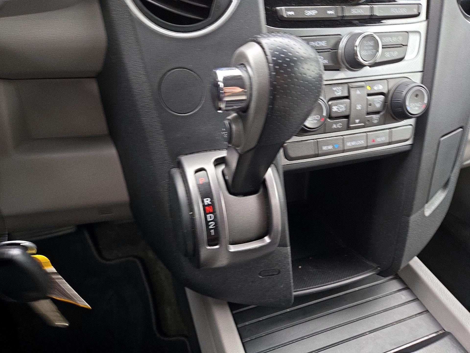Thumbnail: 2014 Honda Pilot - 17