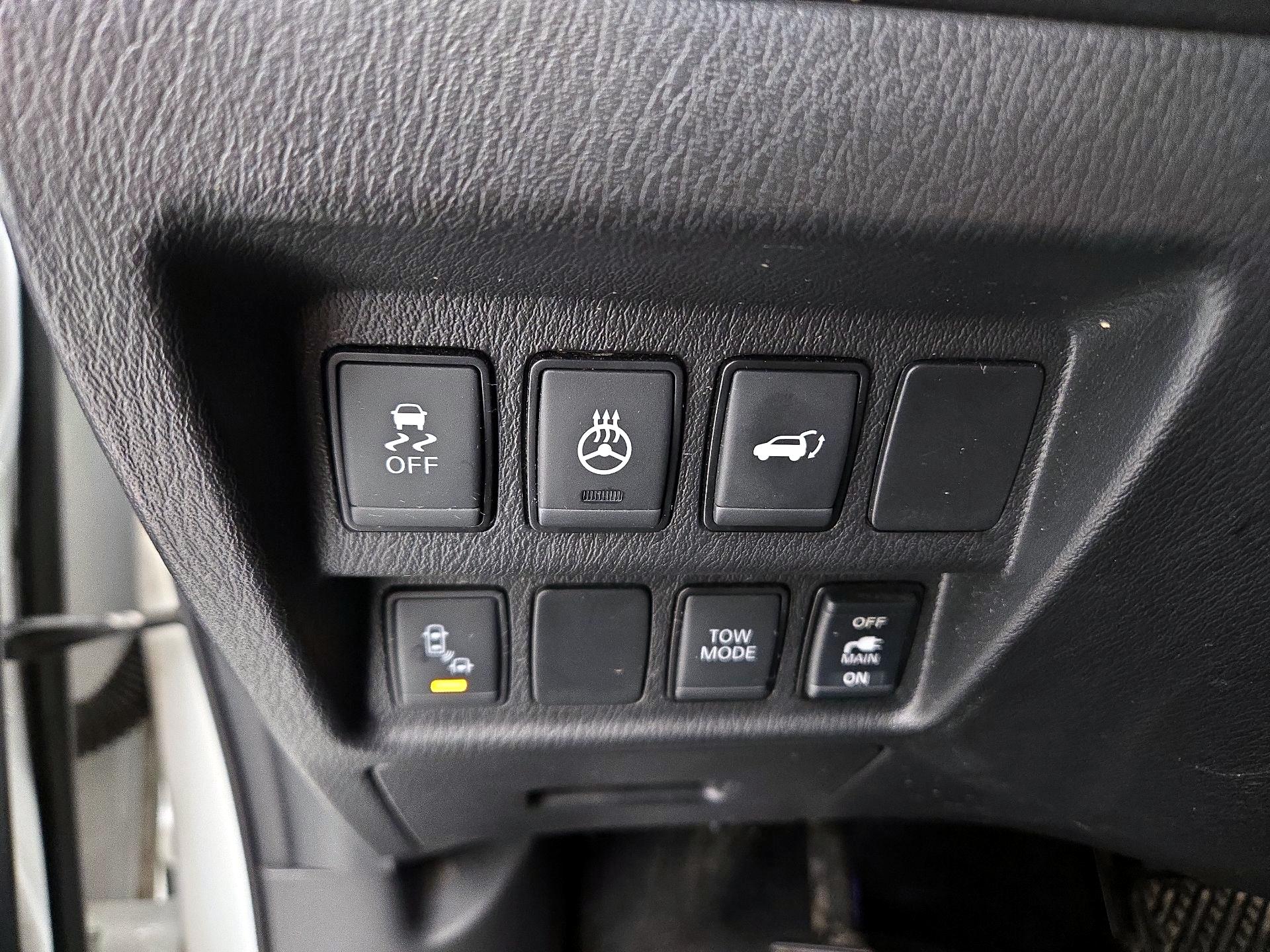 Thumbnail: 2018 Nissan Pathfinder - 13