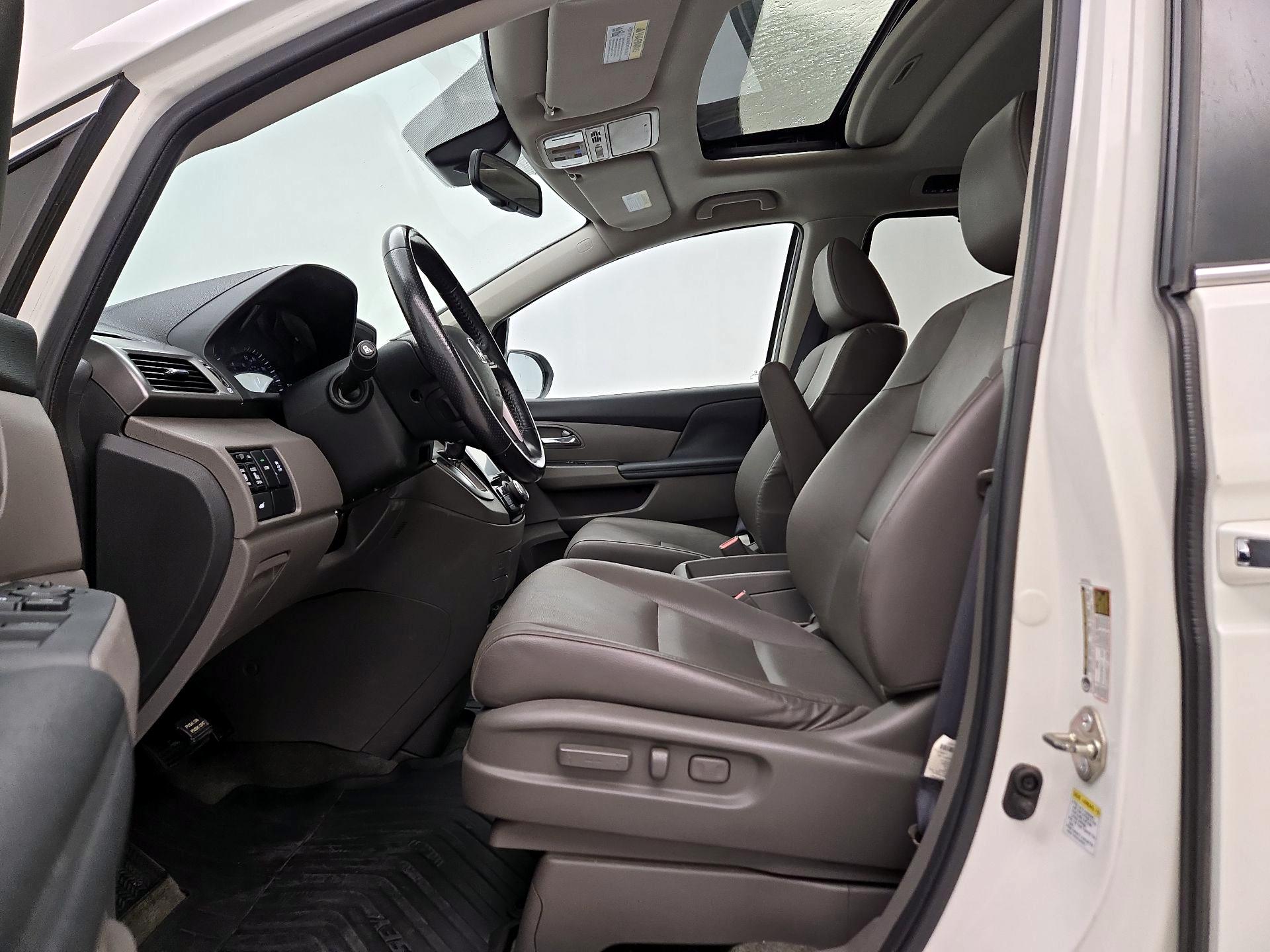 Thumbnail: 2016 Honda Odyssey - 11