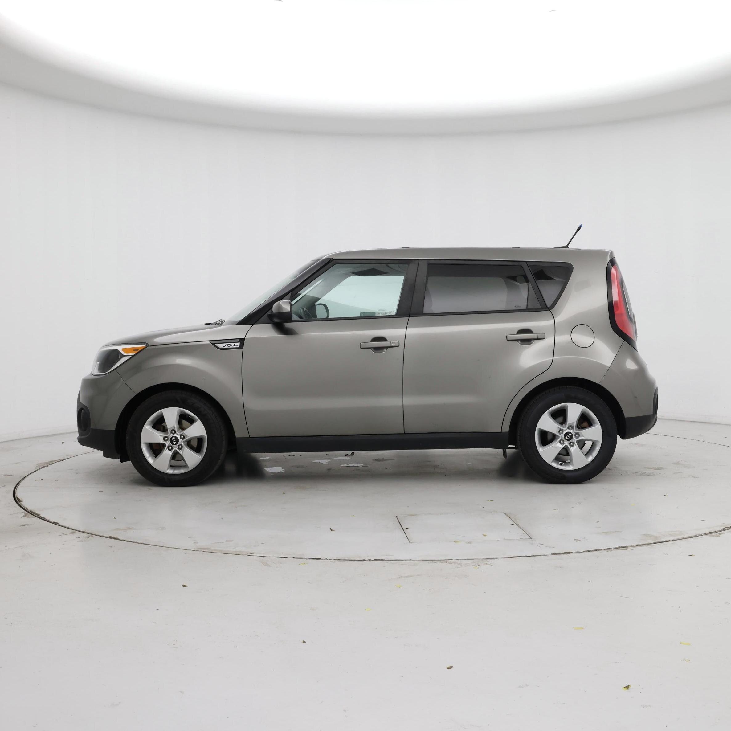 Thumbnail: 2019 Kia Soul - 3
