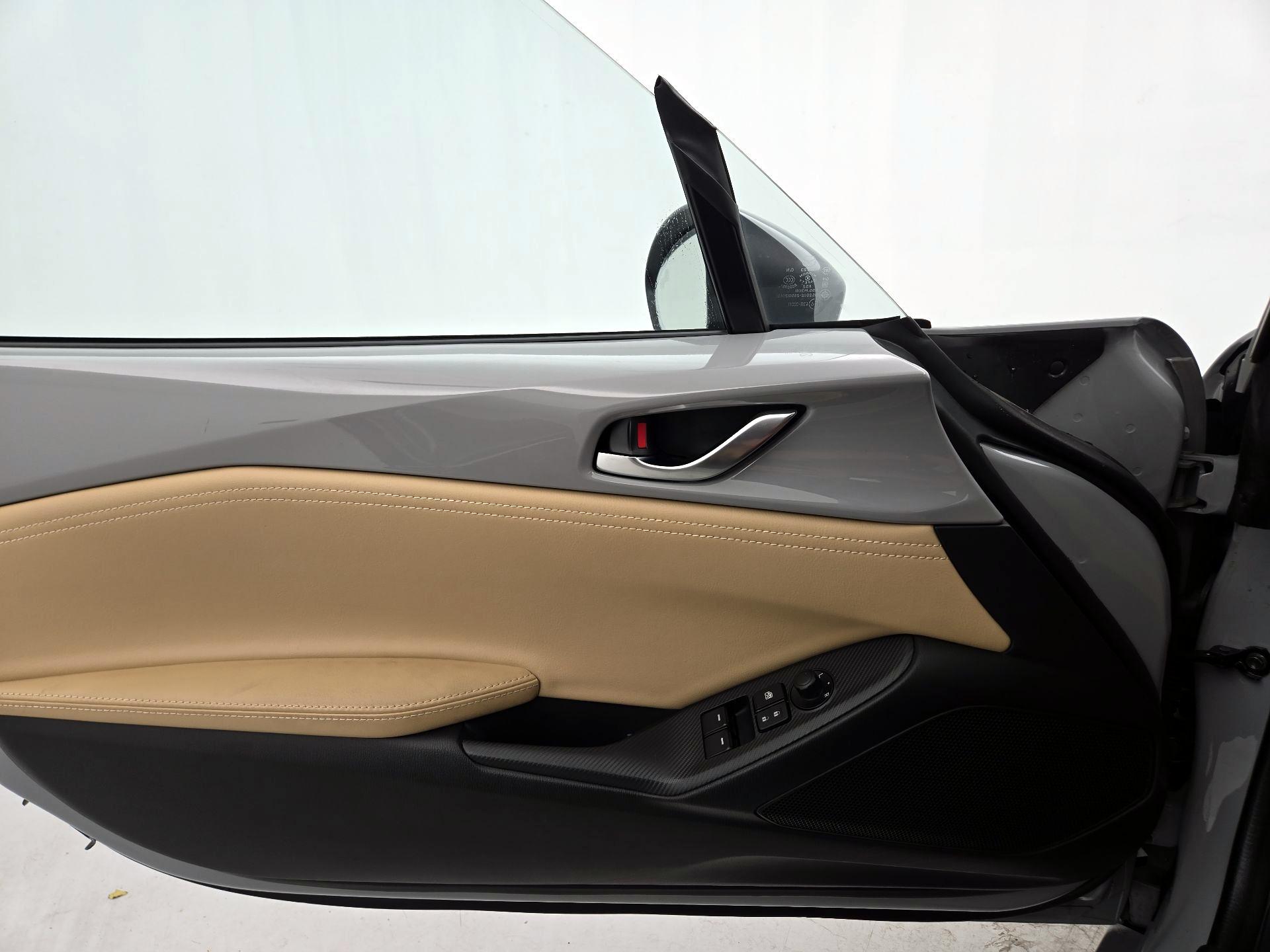Thumbnail: 2024 Mazda MX-5 Miata - 12
