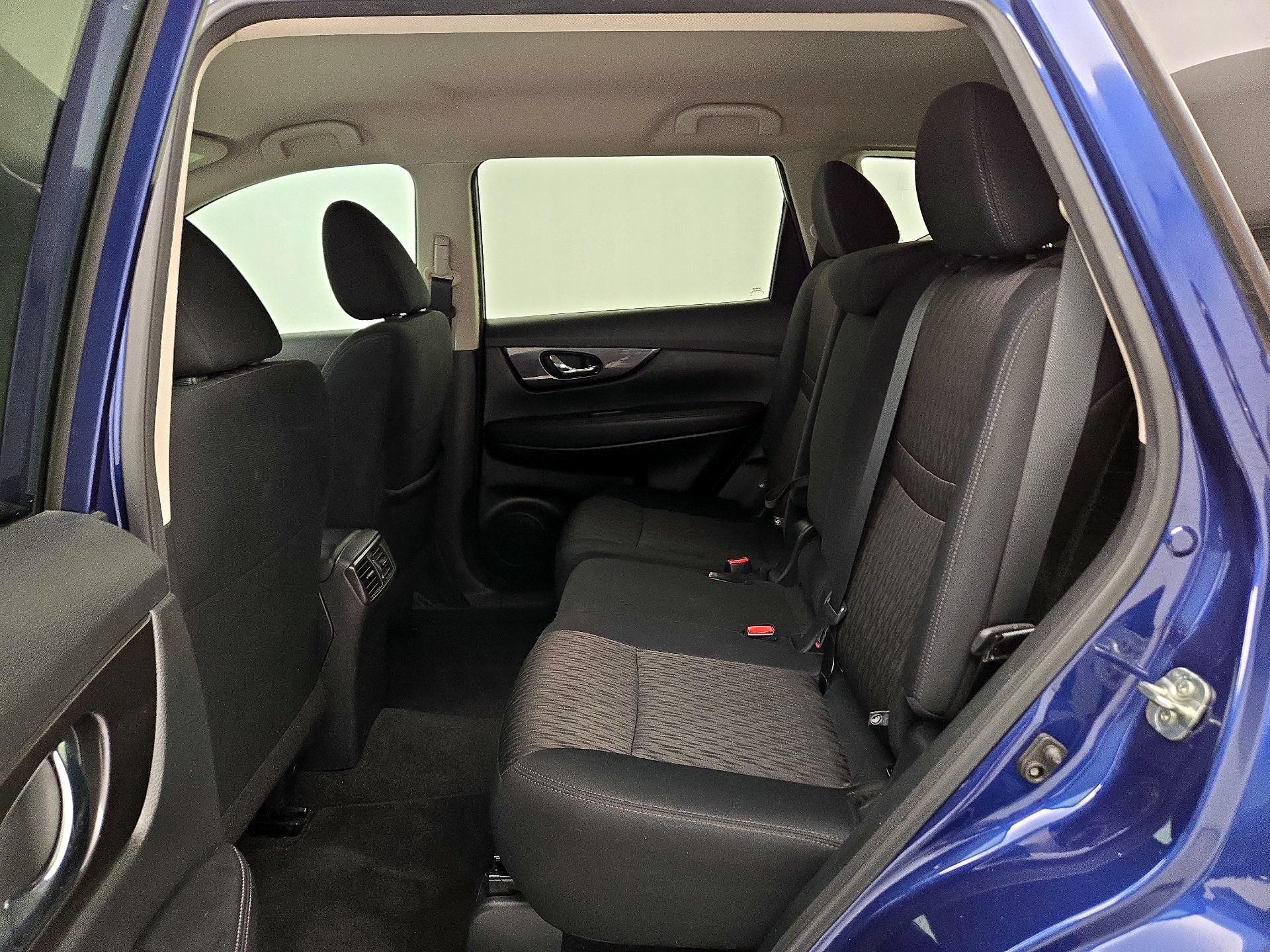 Thumbnail: 2020 Nissan Rogue - 19