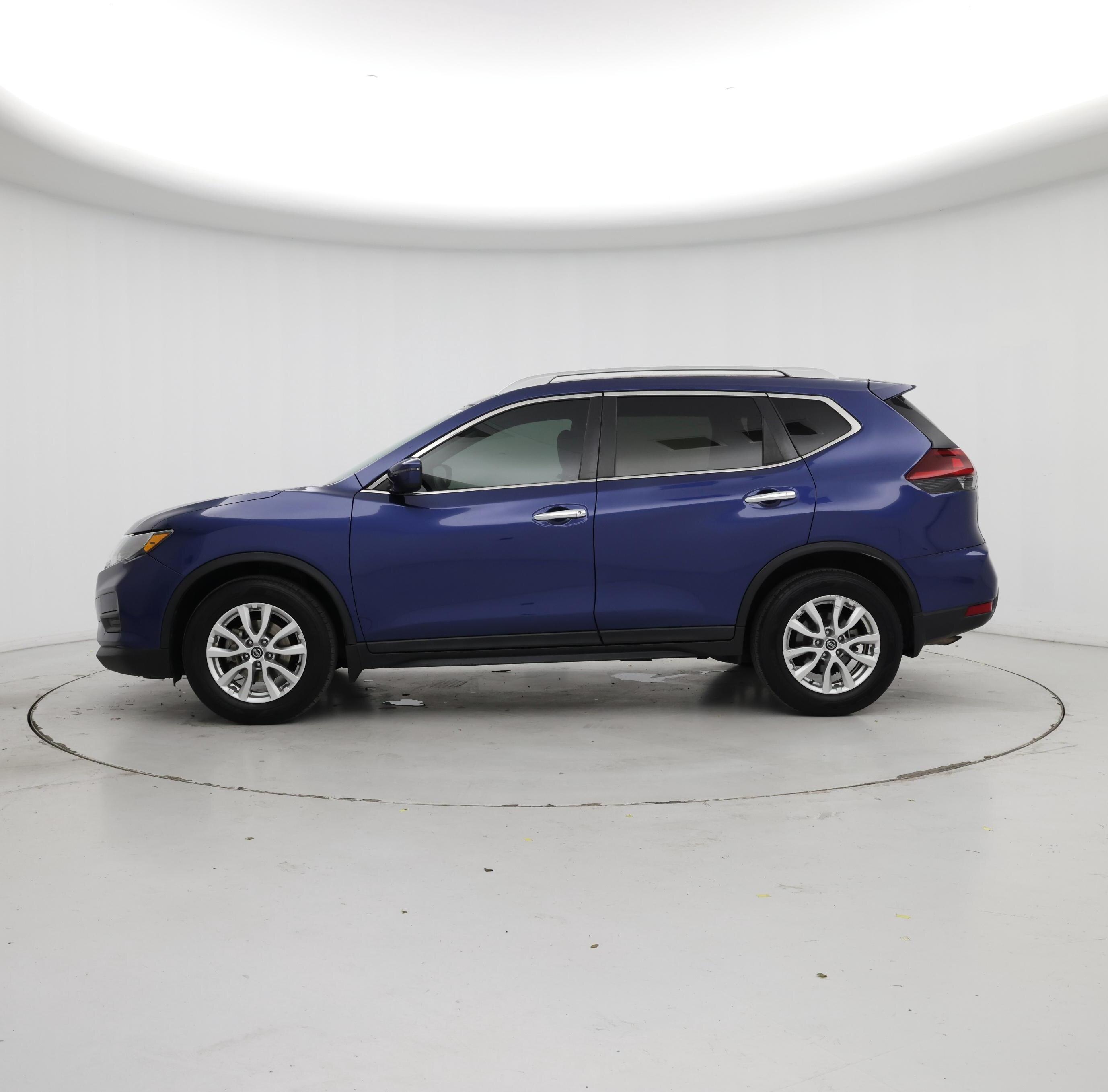 Thumbnail: 2020 Nissan Rogue - 3