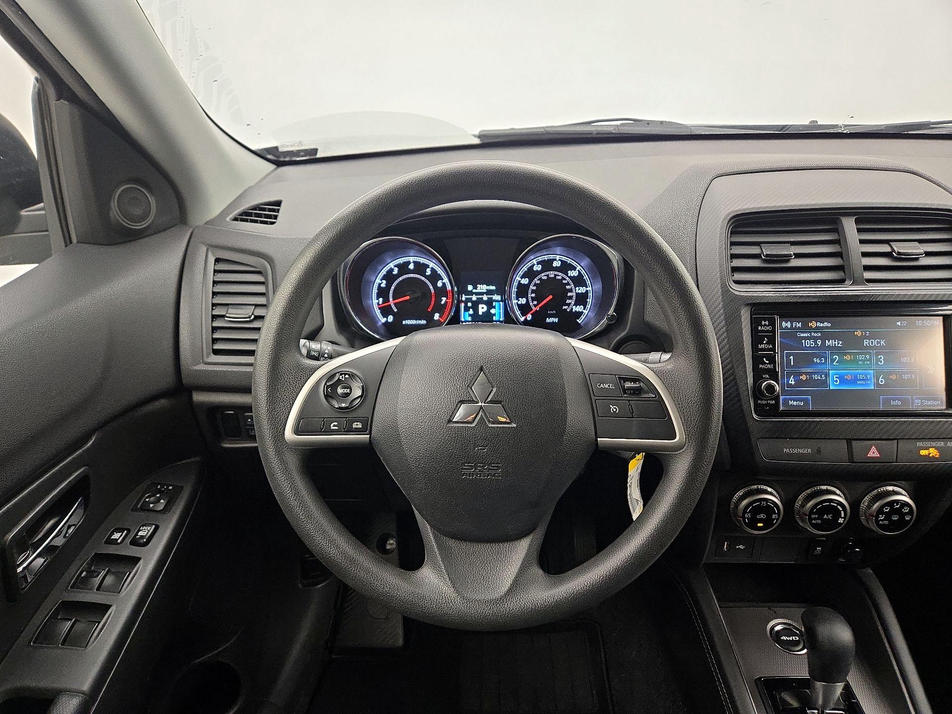 Thumbnail: 2023 Mitsubishi Outlander Sport - 10
