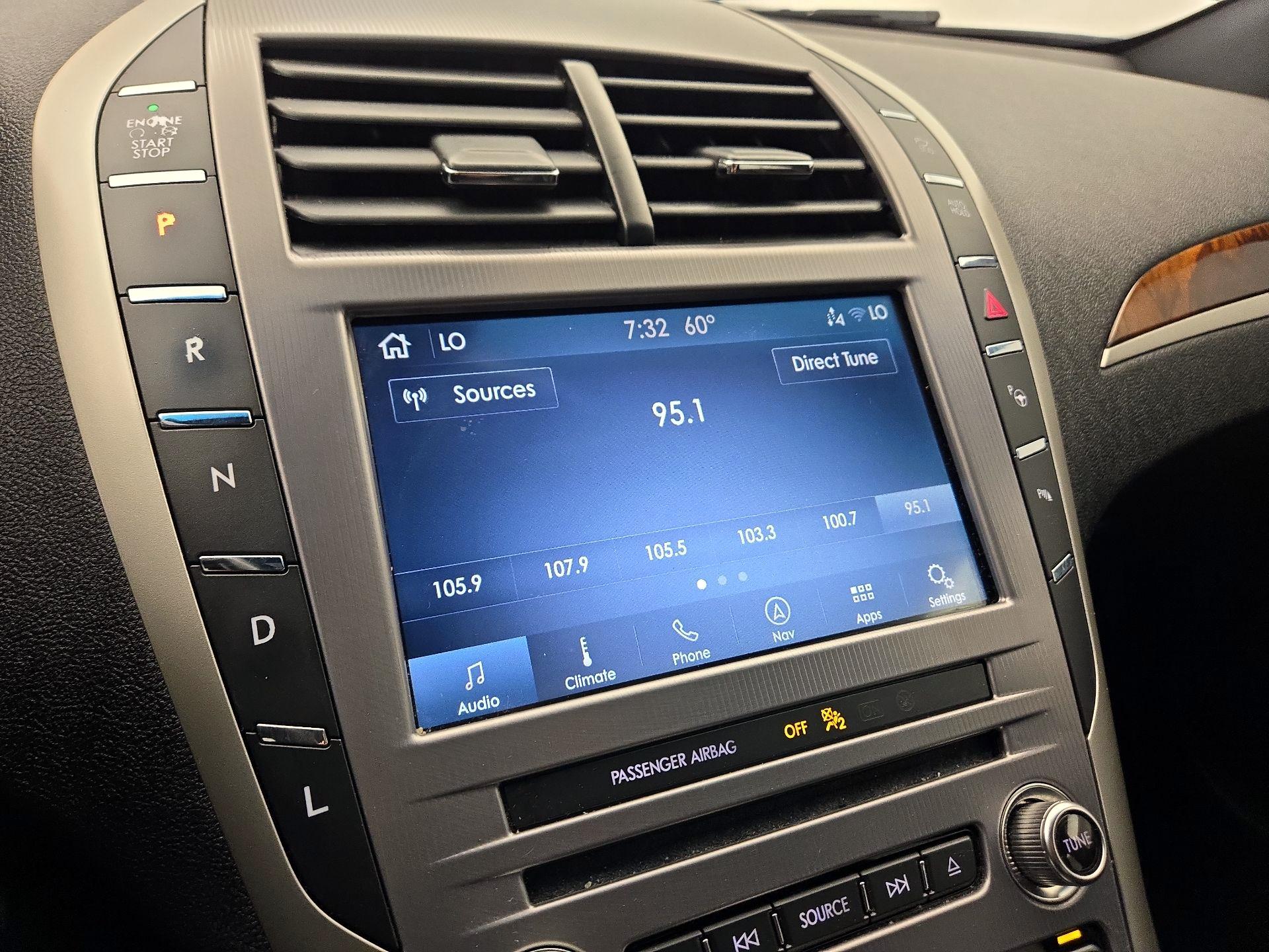 Thumbnail: 2020 Lincoln MKZ - 16