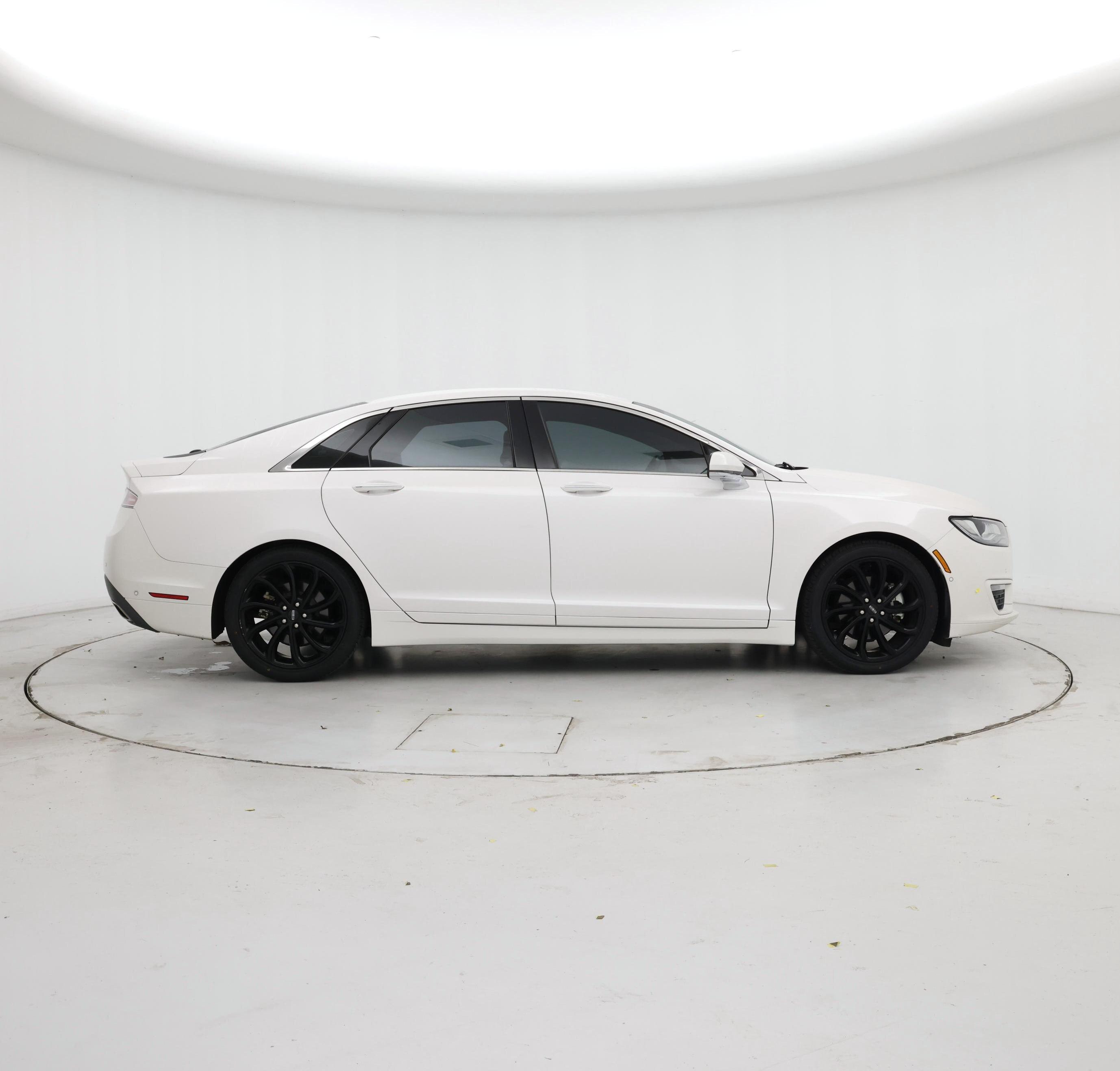 Thumbnail: 2020 Lincoln MKZ - 7