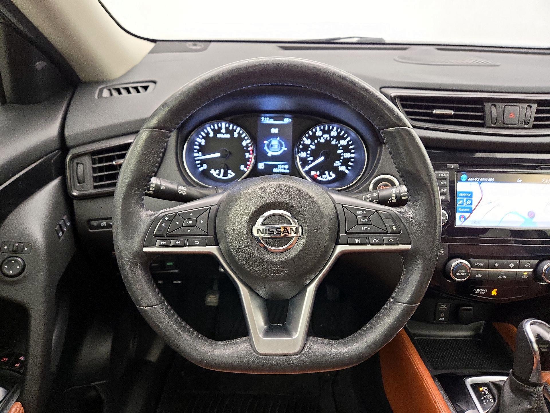 Thumbnail: 2017 Nissan Rogue - 10