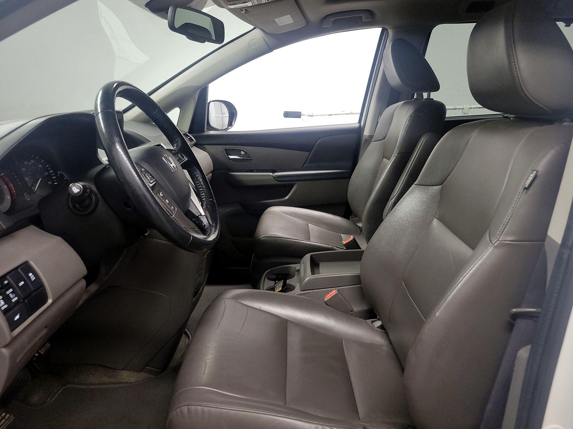 Thumbnail: 2015 Honda Odyssey - 11