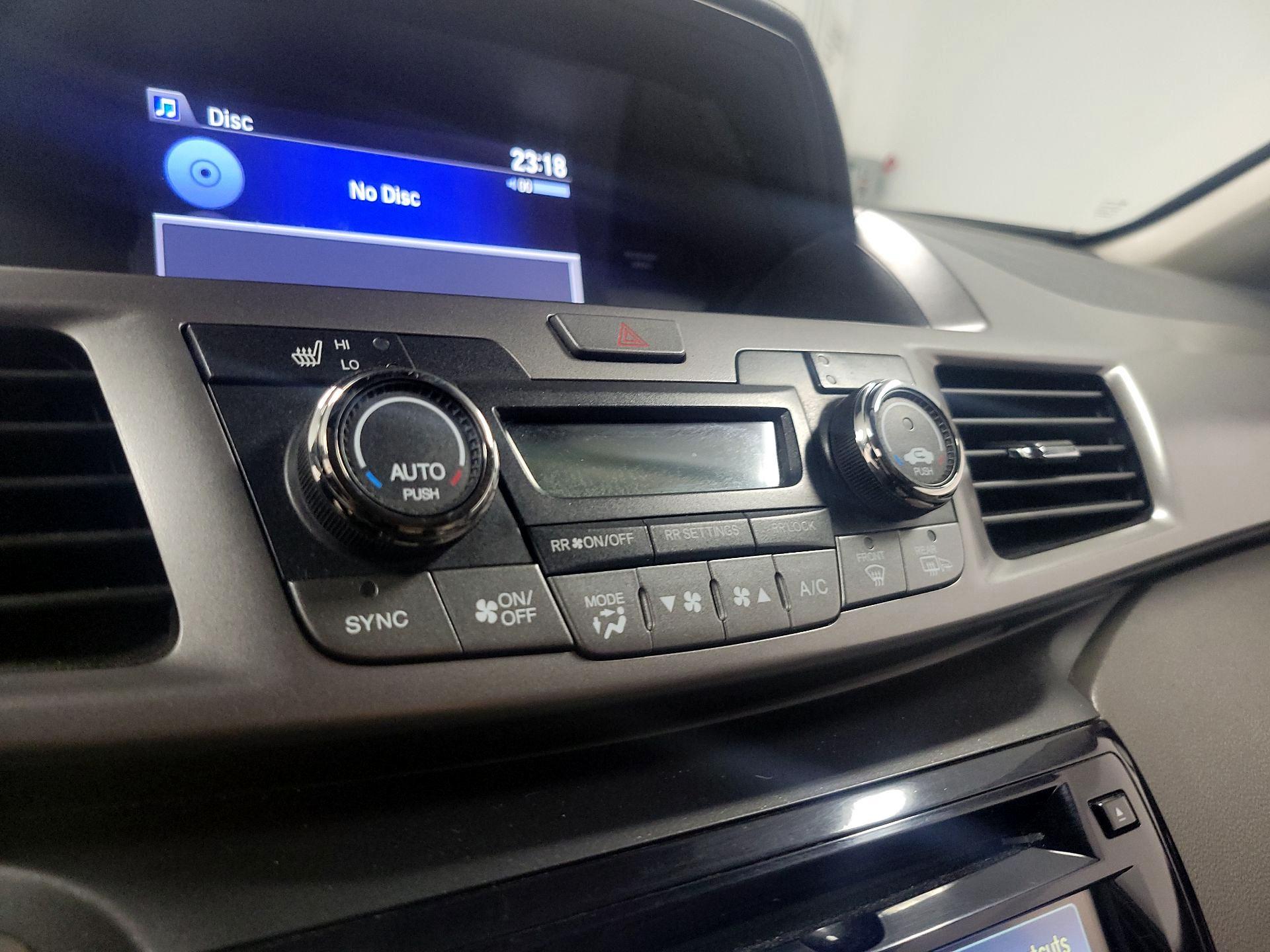 Thumbnail: 2015 Honda Odyssey - 16