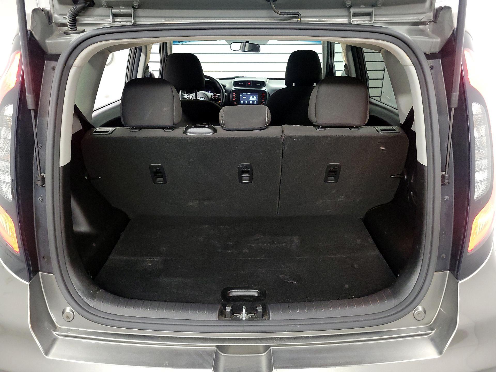 Thumbnail: 2019 Kia Soul - 18