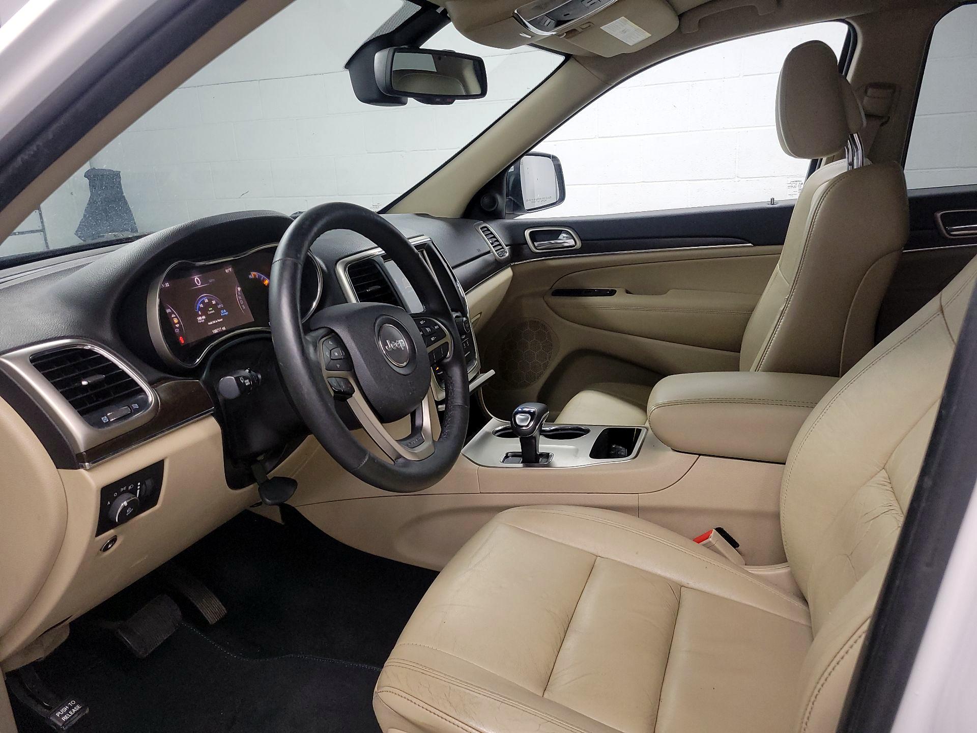 Thumbnail: 2014 Jeep Grand Cherokee - 11