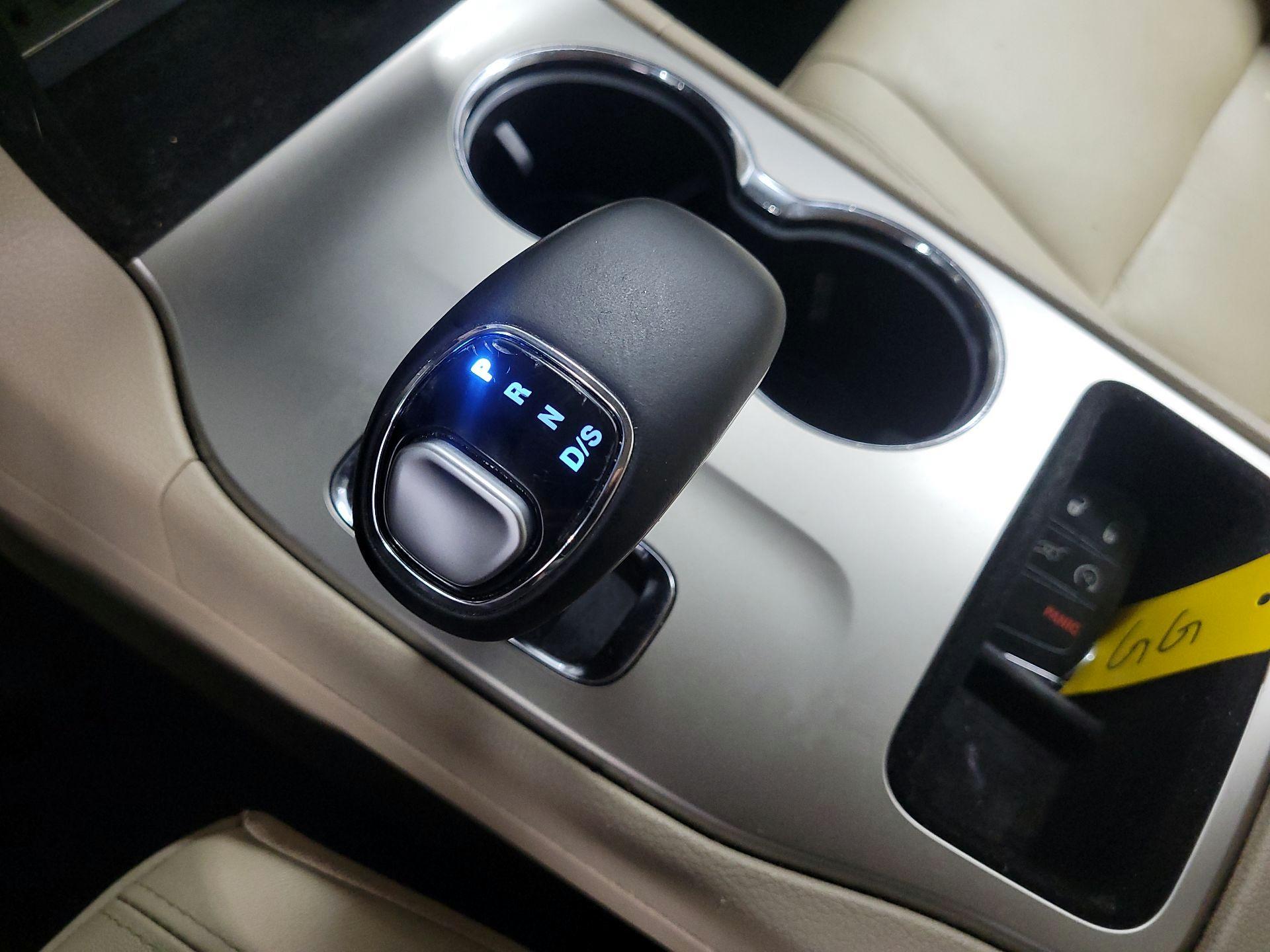 Thumbnail: 2014 Jeep Grand Cherokee - 18