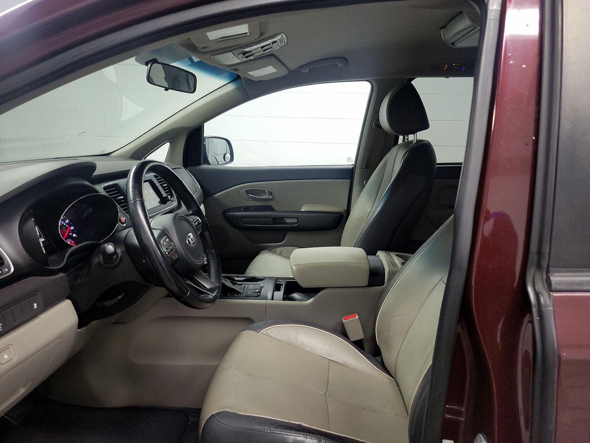 Thumbnail: 2017 Kia Sedona - 11