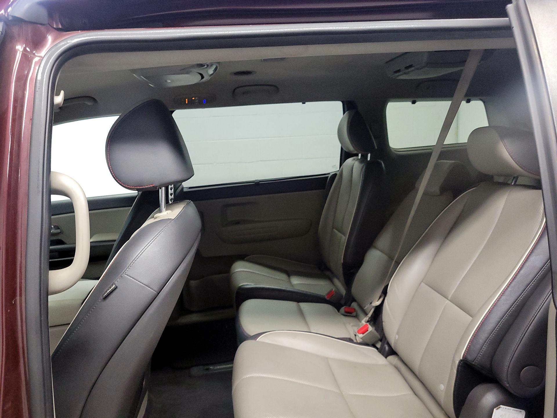 Thumbnail: 2017 Kia Sedona - 19