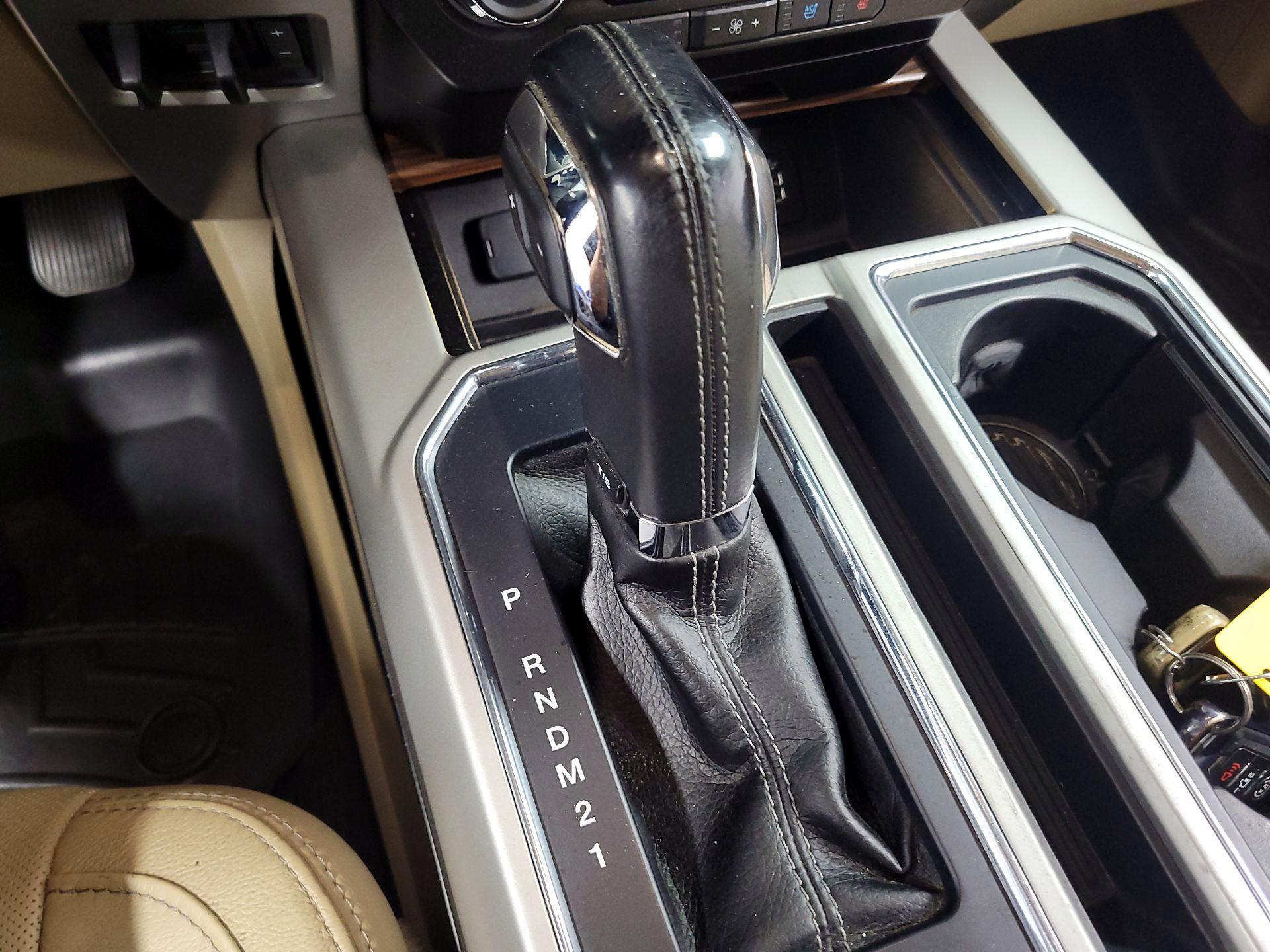 Thumbnail: 2015 Ford F-150 - 17