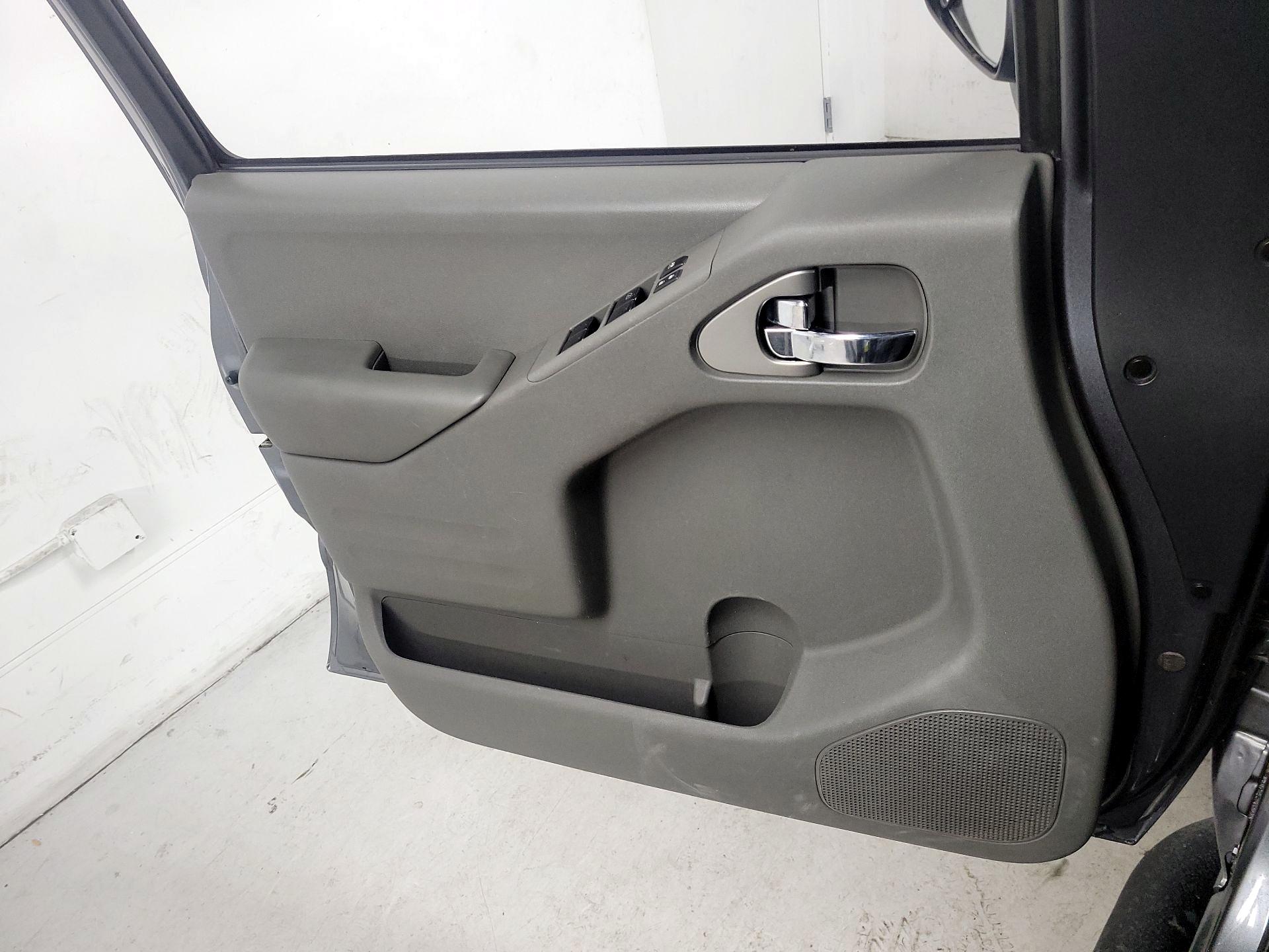 Thumbnail: 2016 Nissan Frontier - 12