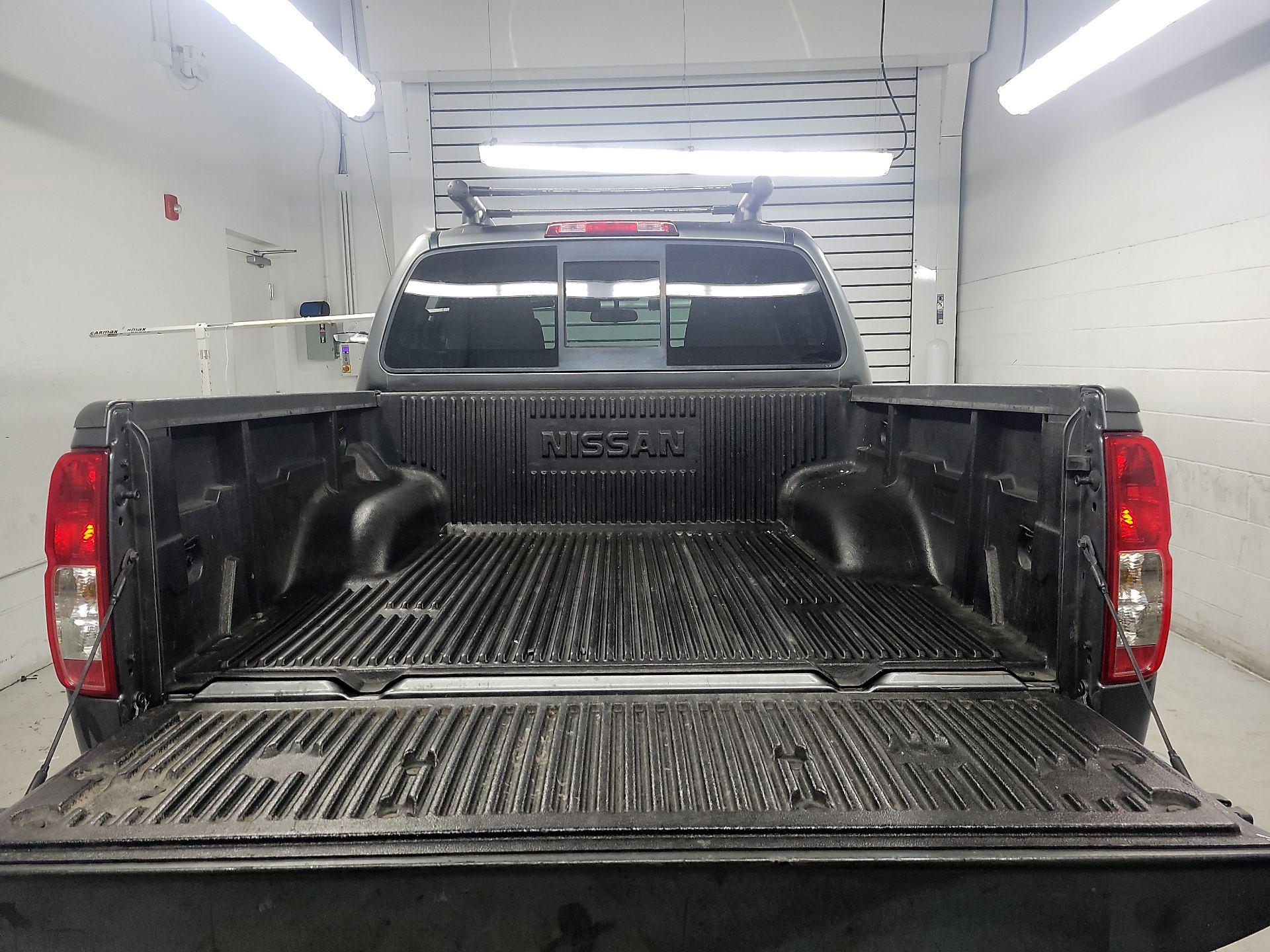 Thumbnail: 2016 Nissan Frontier - 18