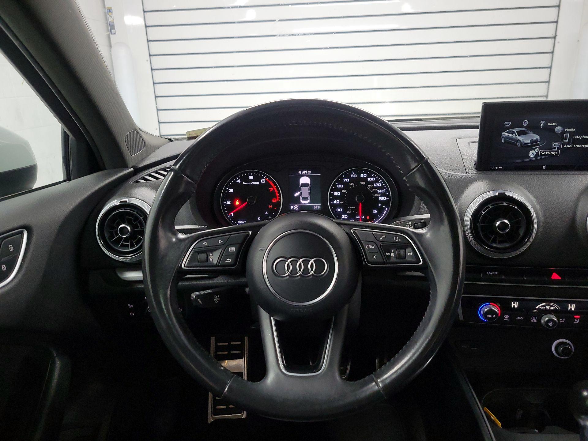 Thumbnail: 2017 Audi A3 - 10