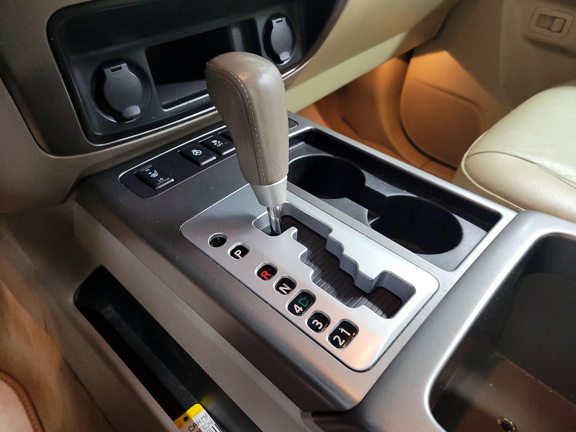 Thumbnail: 2013 Nissan Armada - 17