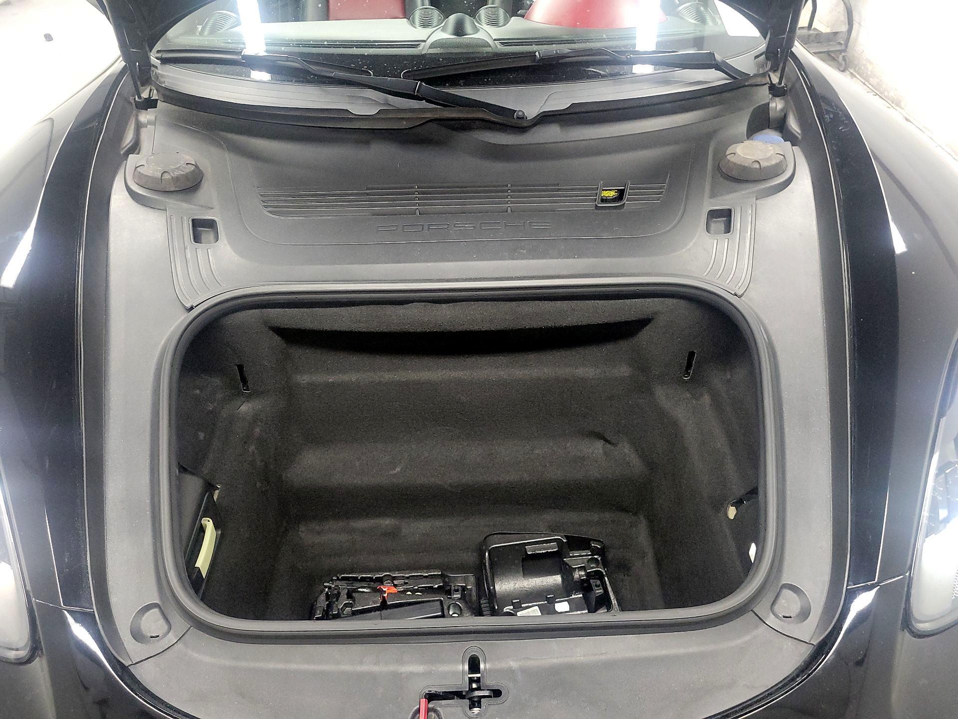 Thumbnail: 2017 Porsche 718 Boxster - 19
