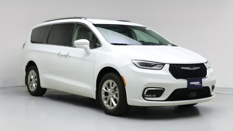 2021 Chrysler Pacifica Touring L Hero Image