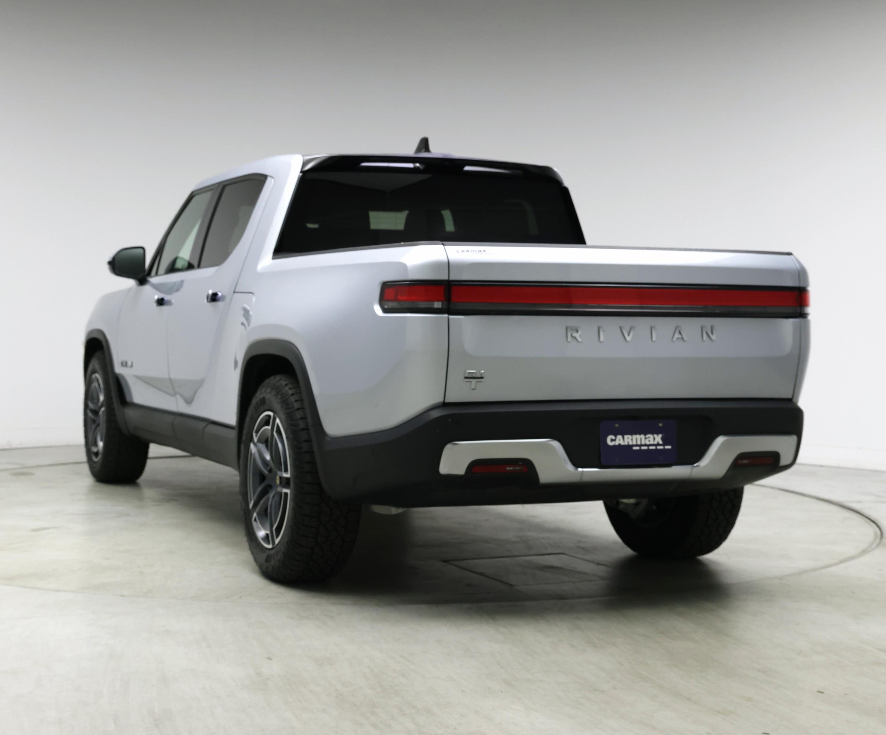 Thumbnail: 2025 Rivian R1T - 2