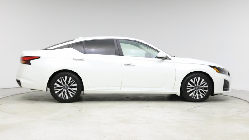 2023 Nissan Altima SV 7