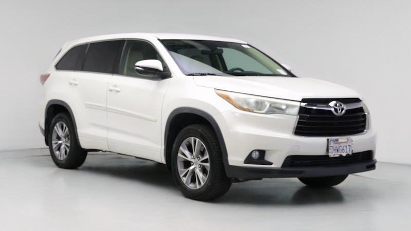 2015 Toyota Highlander Plus Hero Image