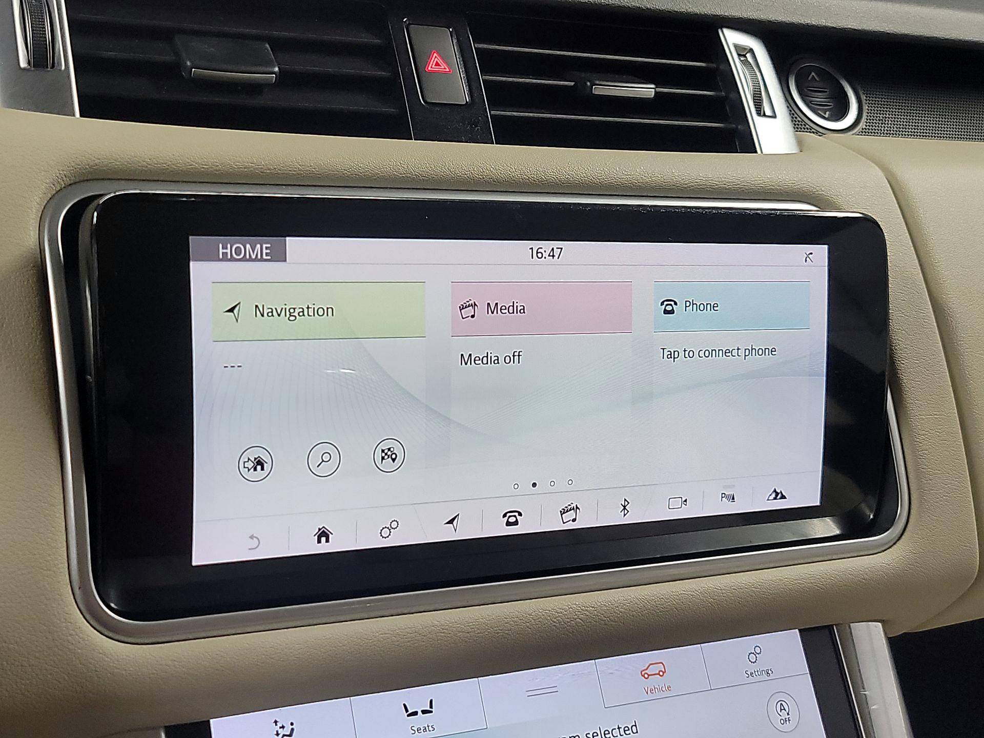 Thumbnail: 2020 Land Rover Range Rover Sport - 14
